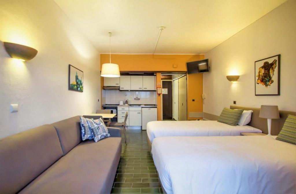 Studio Apartment