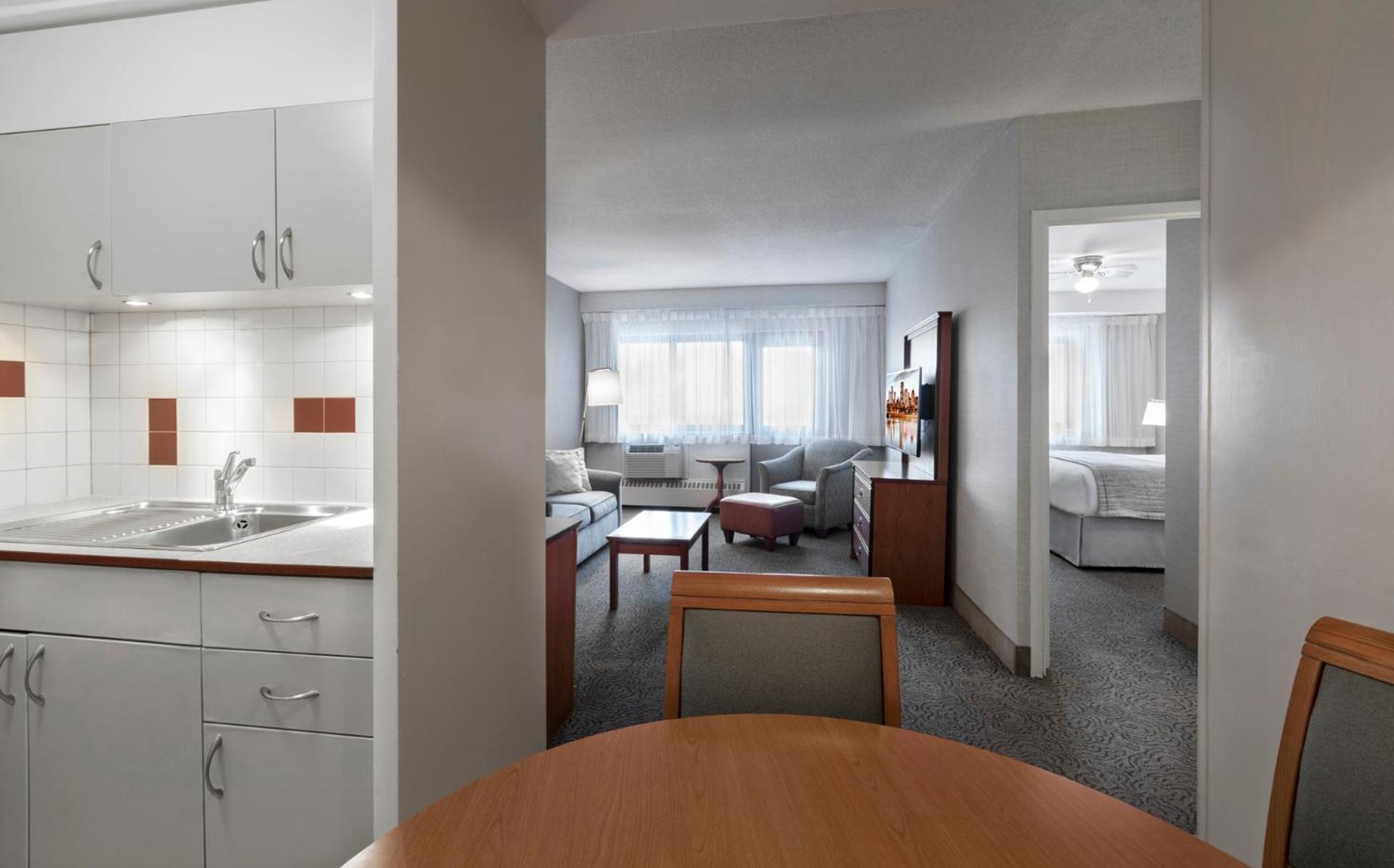 One-Bedroom Suite