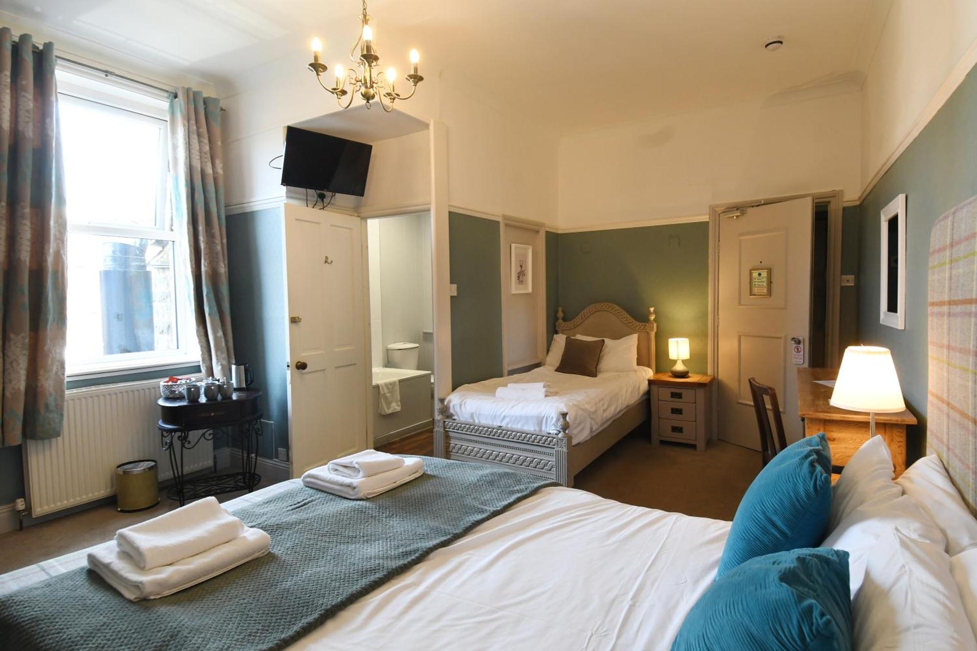 Double Room Single Bed