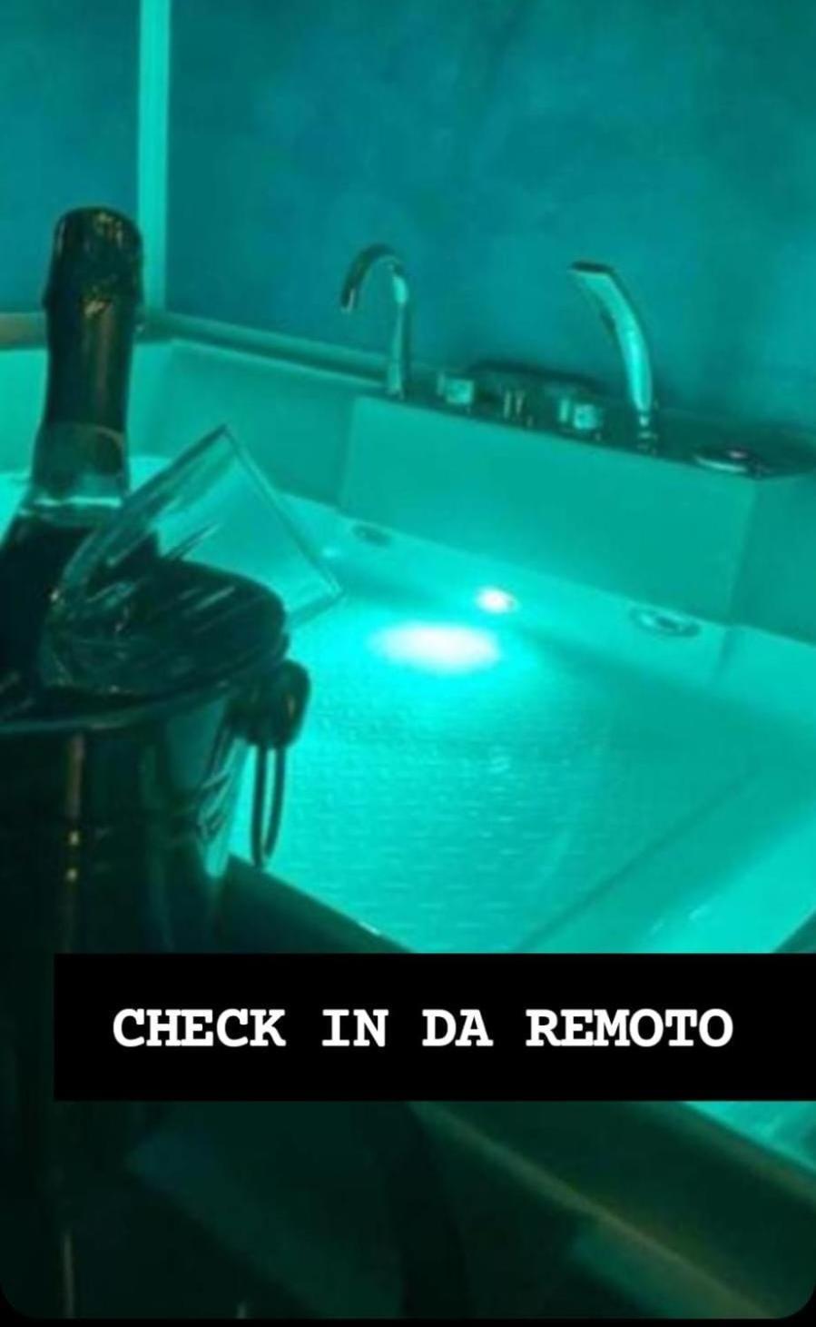 King Suite Spa Bath