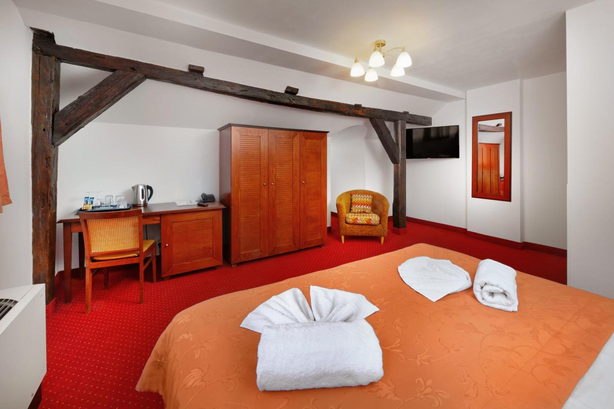 Habitación Doble en el ático