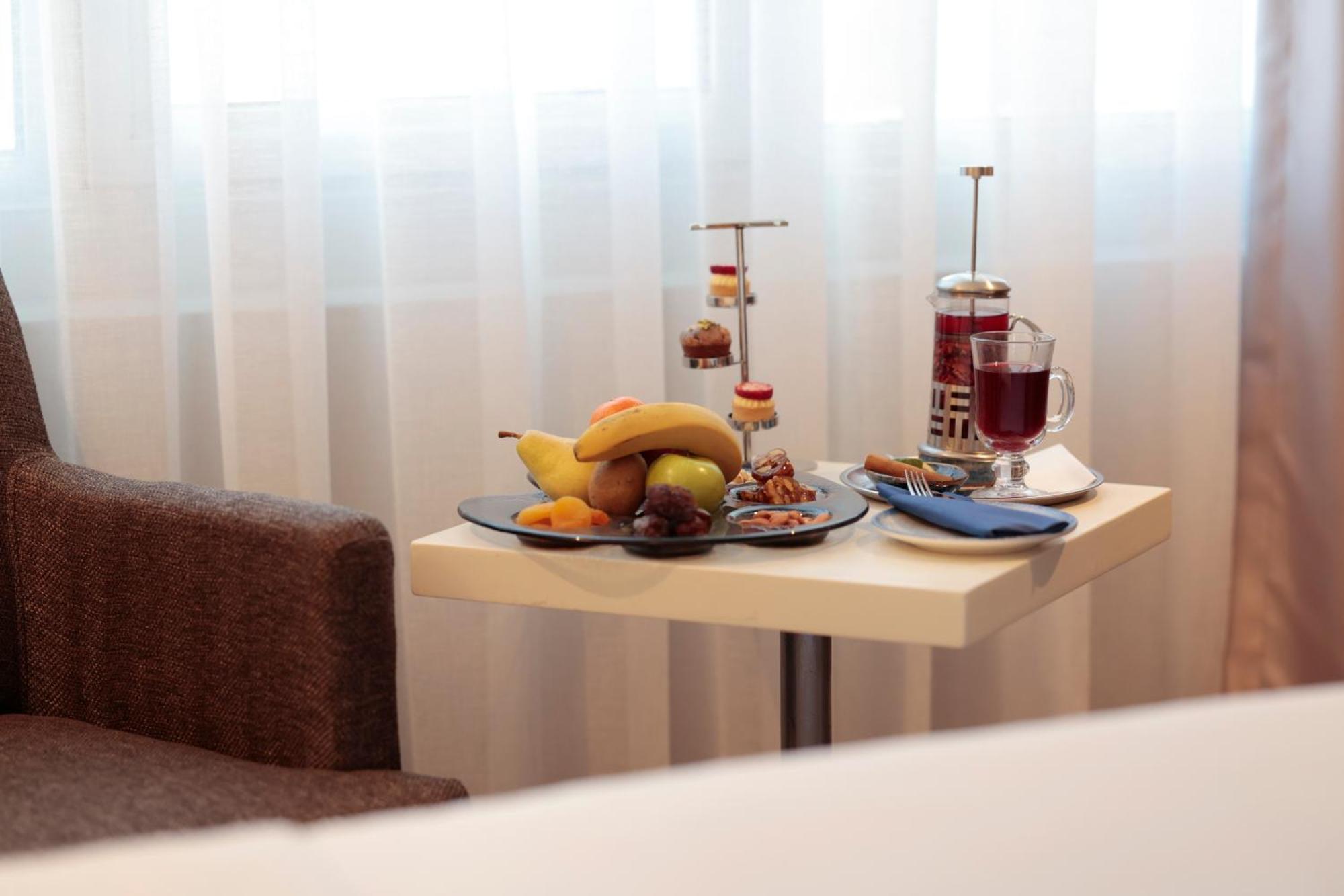 Deluxe King Room Spa Access