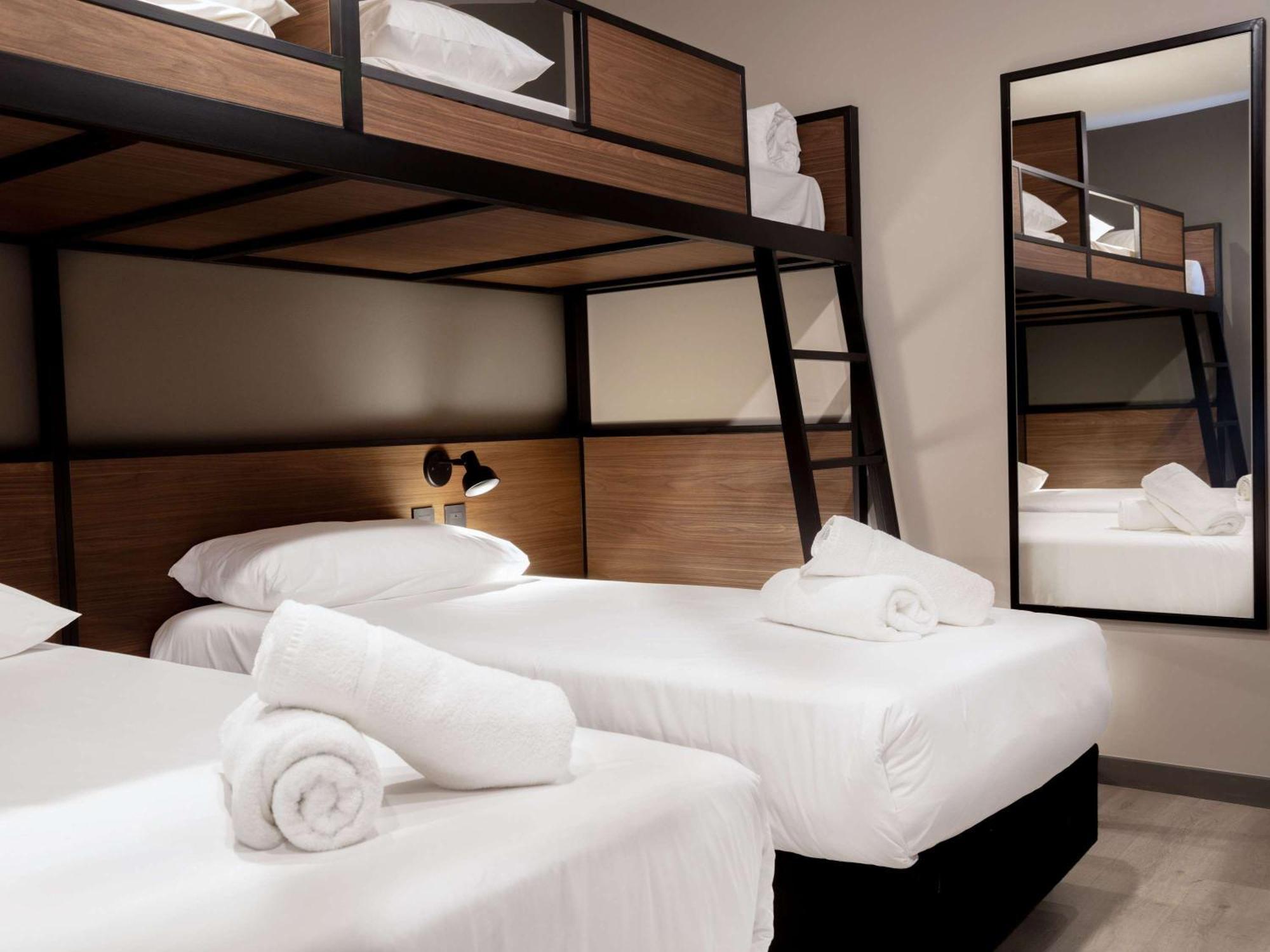 Standard Room Four Single Beds