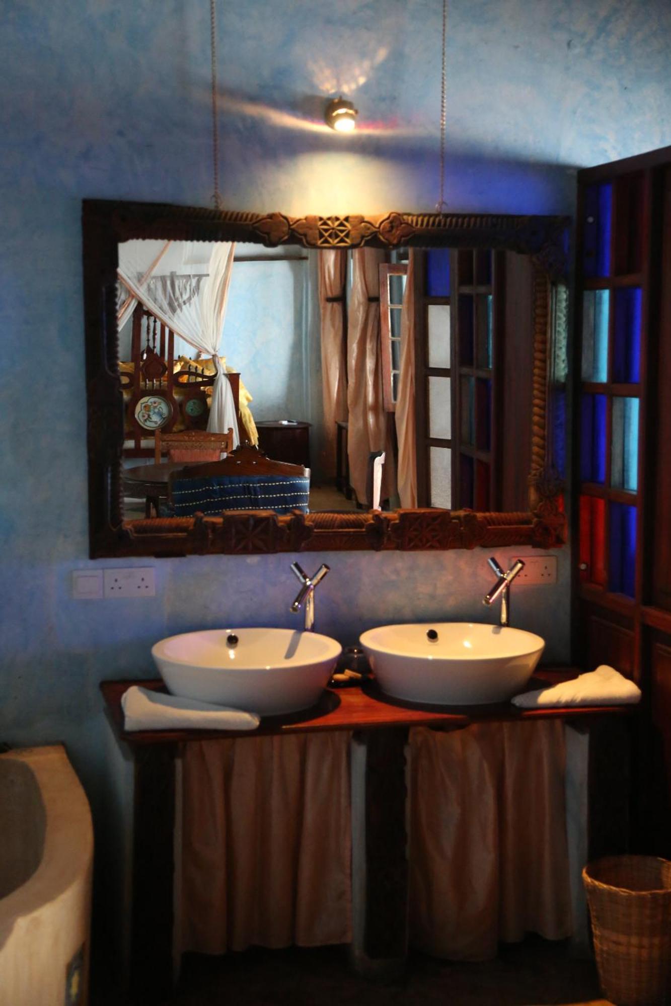 Double Room Private Bathroom