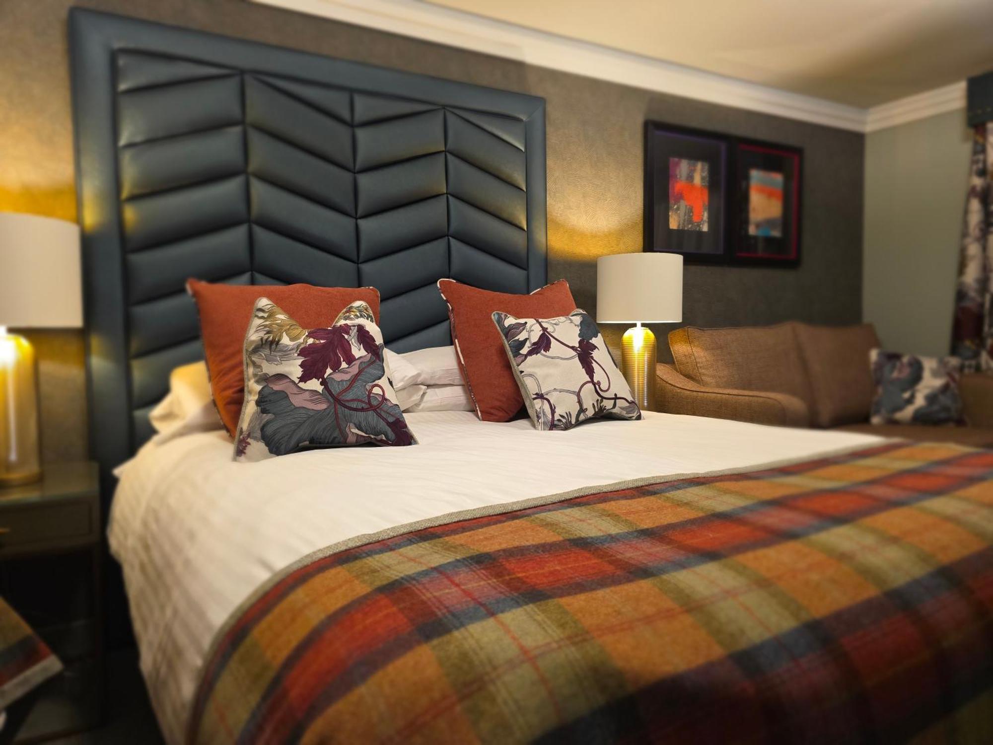 Double Room with Spa Bath,1654257858:JPEG