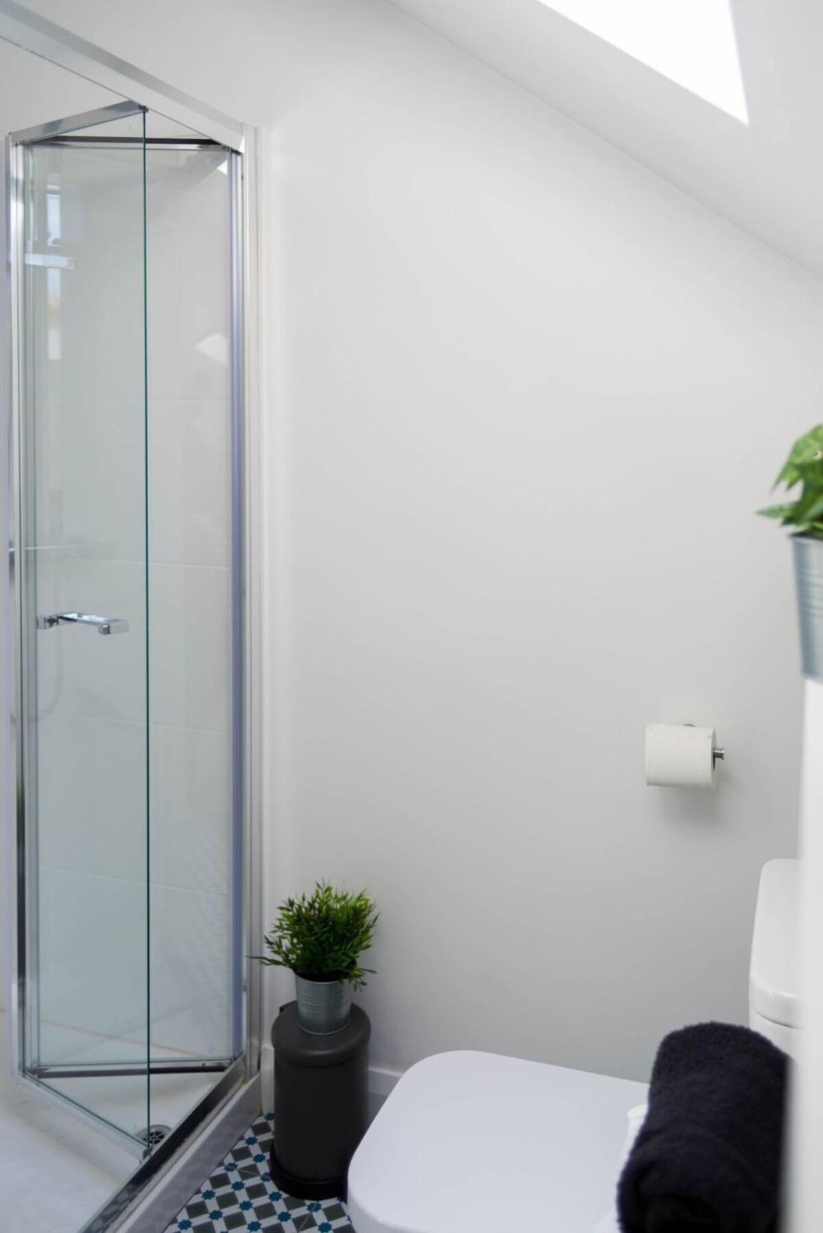 Double Room Private Bathroom