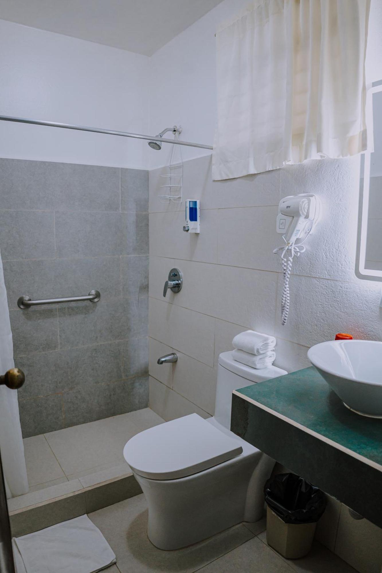 Triple Room Main Street View