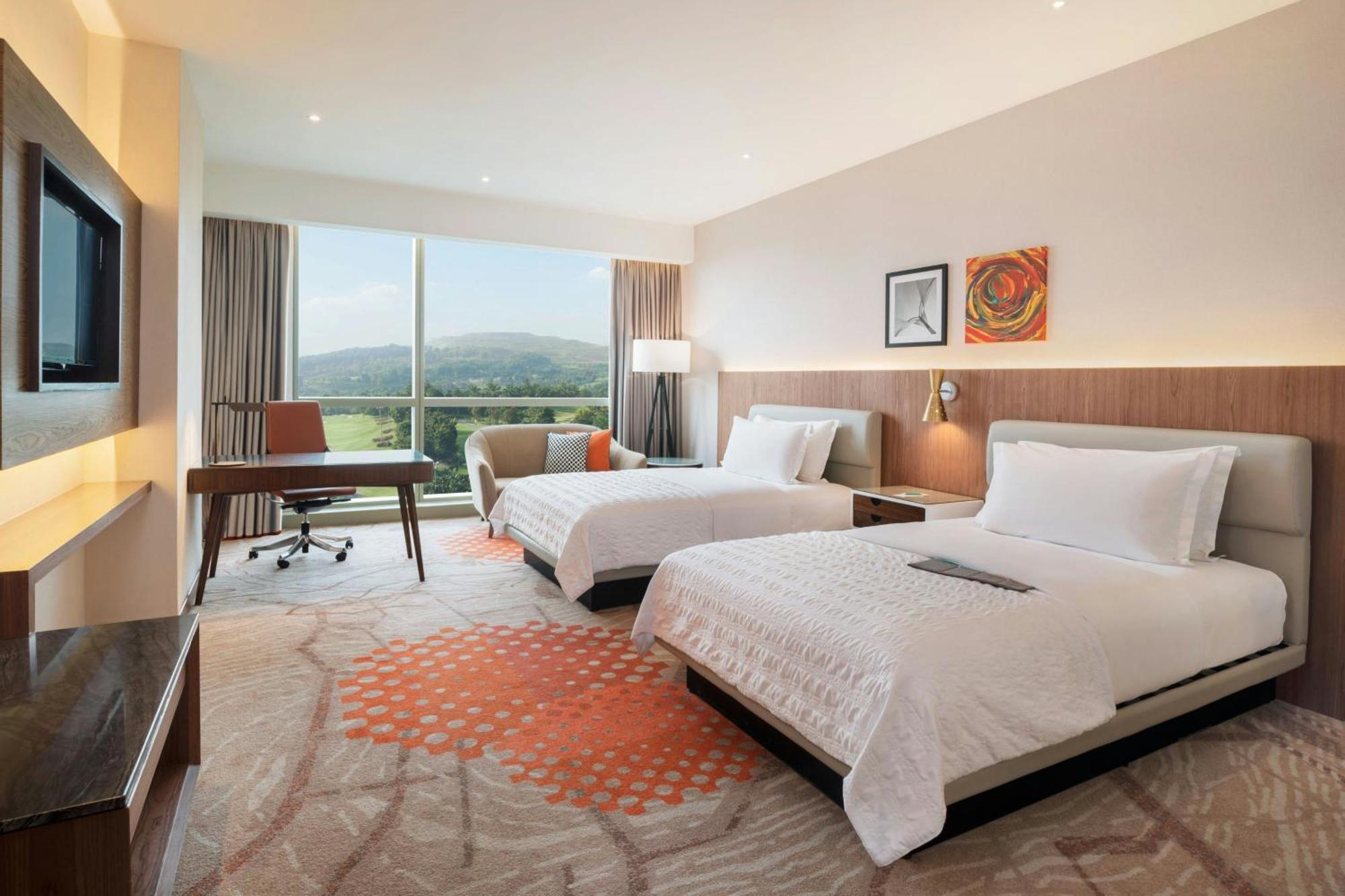 2 Twin or Single Beds Guest Room