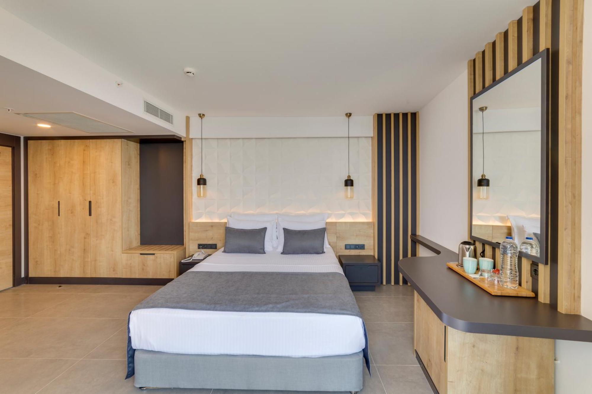 Quarto Superior com Cama de Casal ou 2 de Solteiro