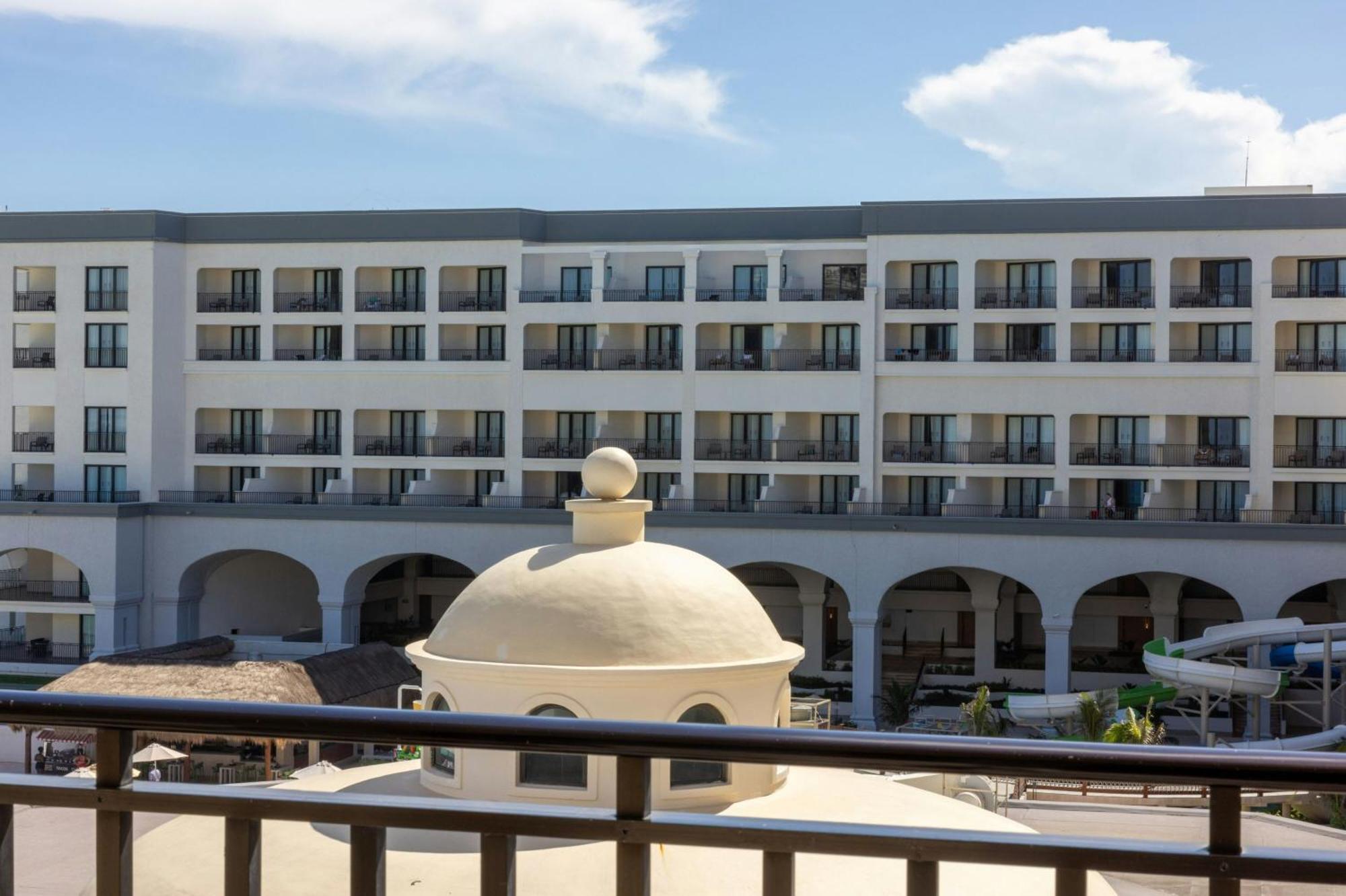 Zimmer mit Blick auf das Resort