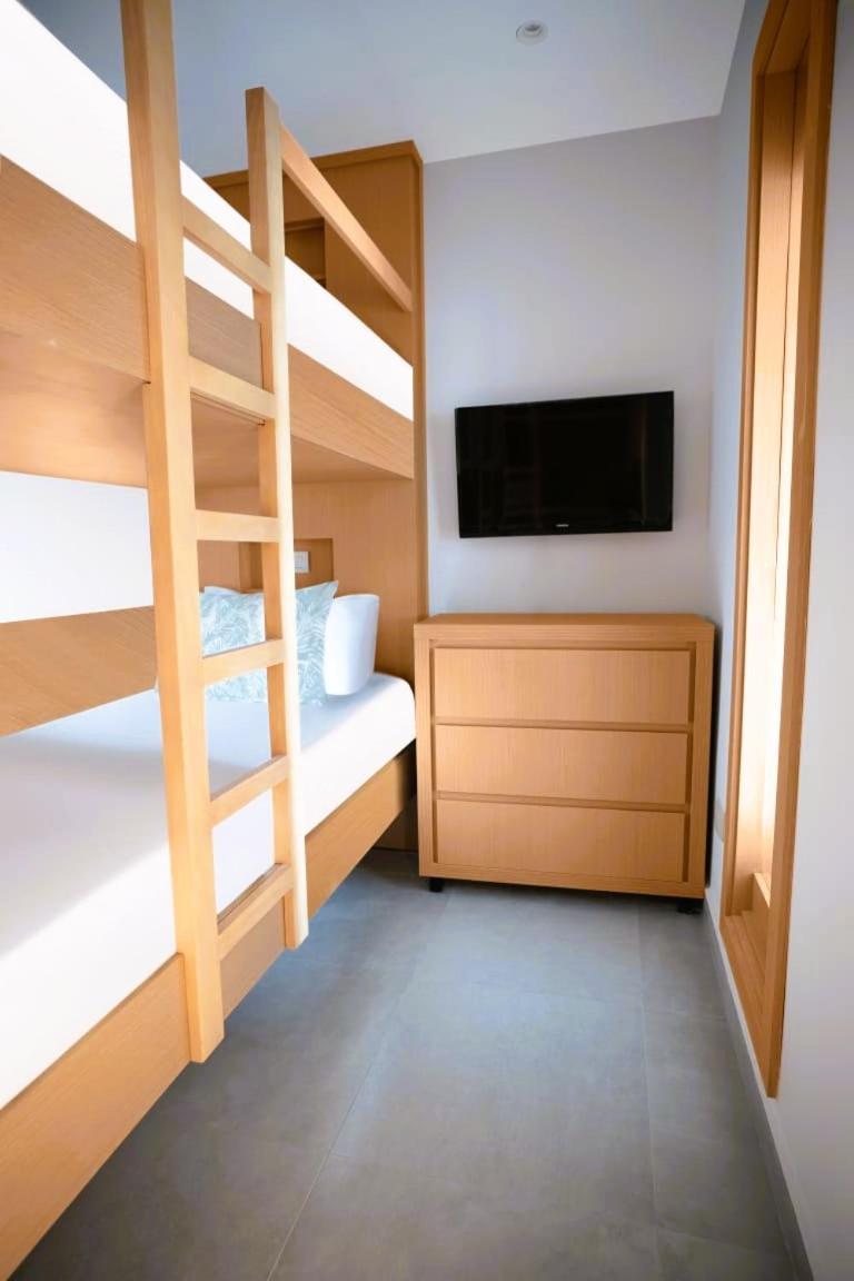 Family Bunk Bed - Waterpark View,1656184840:JPEG