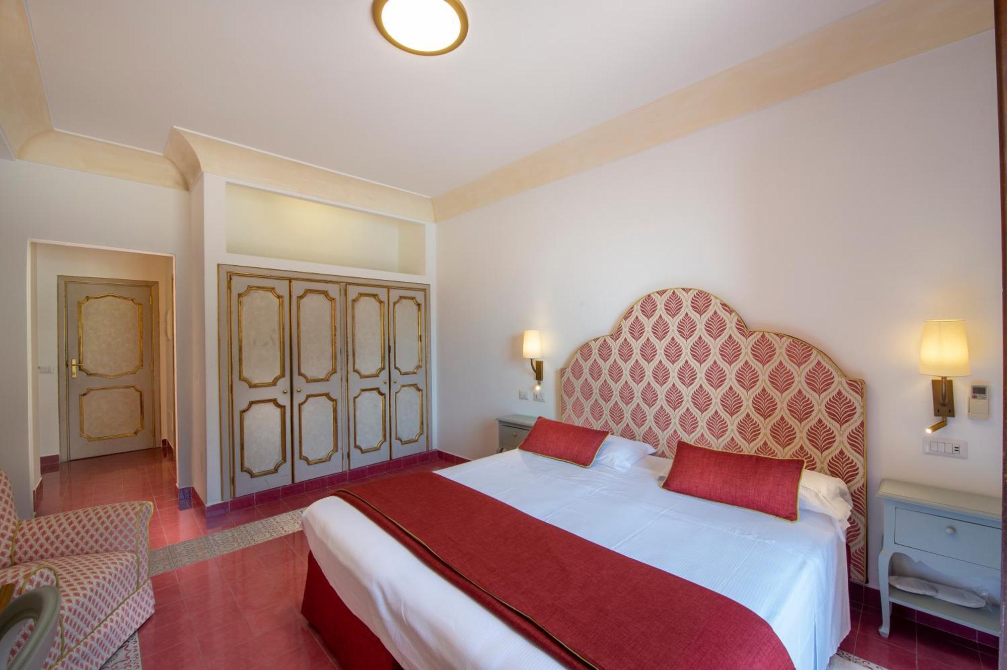 Superior Double or Twin Room Sea View