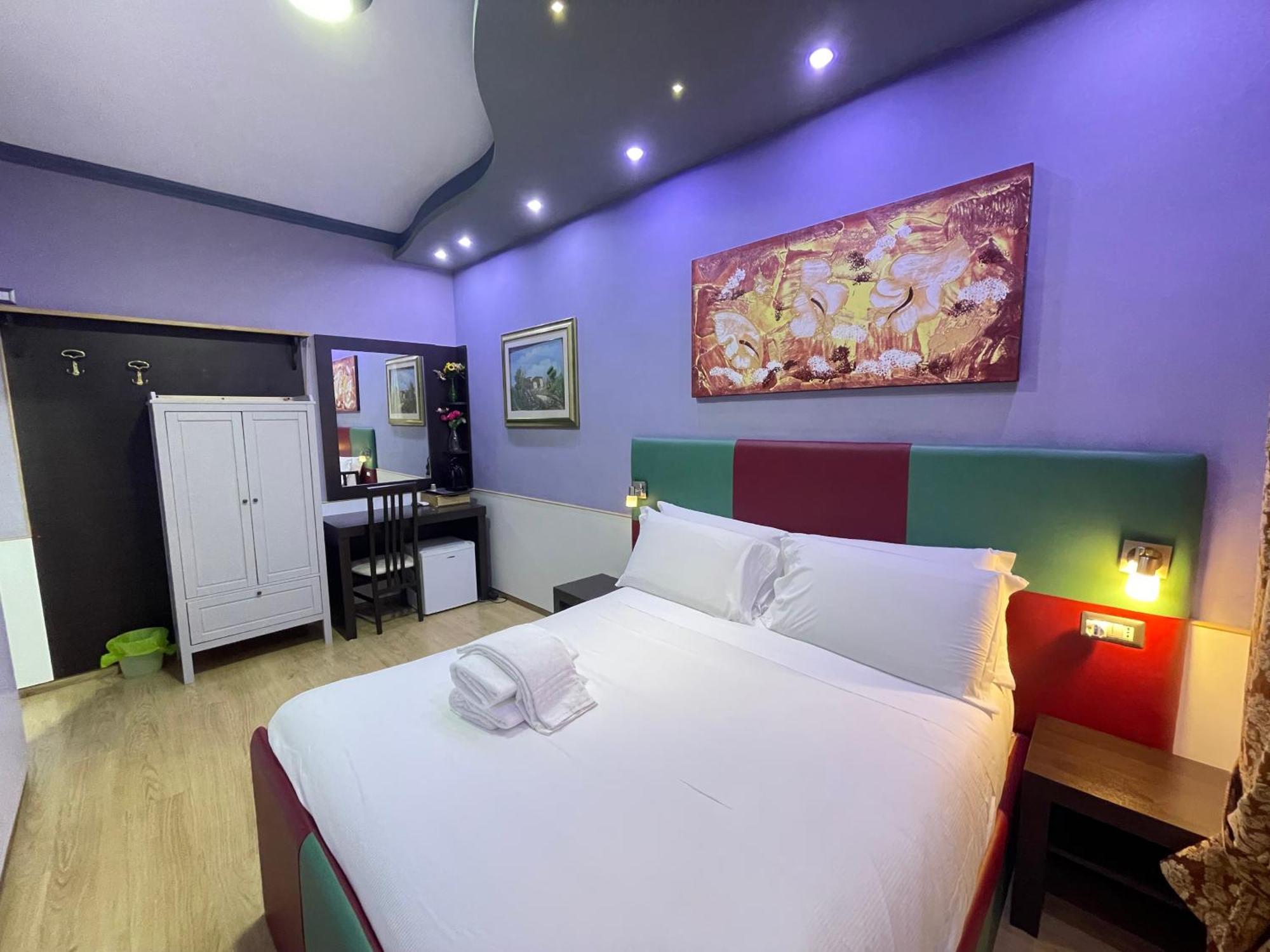 Double Room Private Bathroom