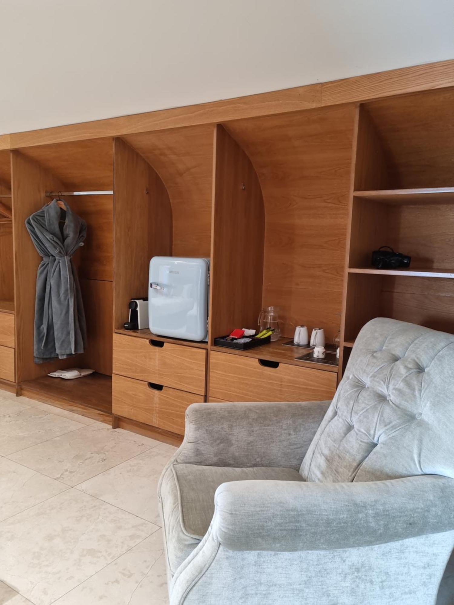 Superior King Suite