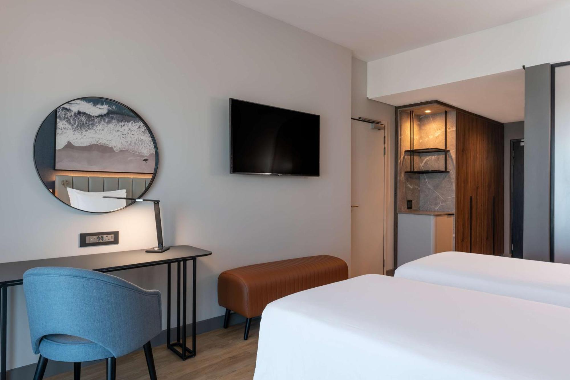Executive Room with Sea View and Lounge Access