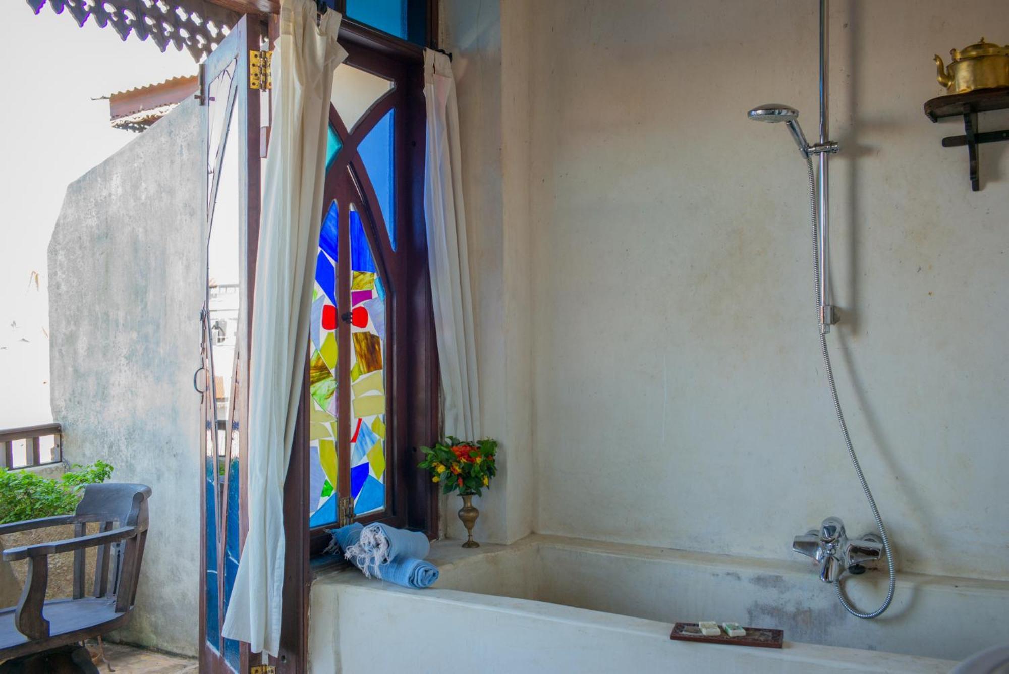 Double Room Private Bathroom
