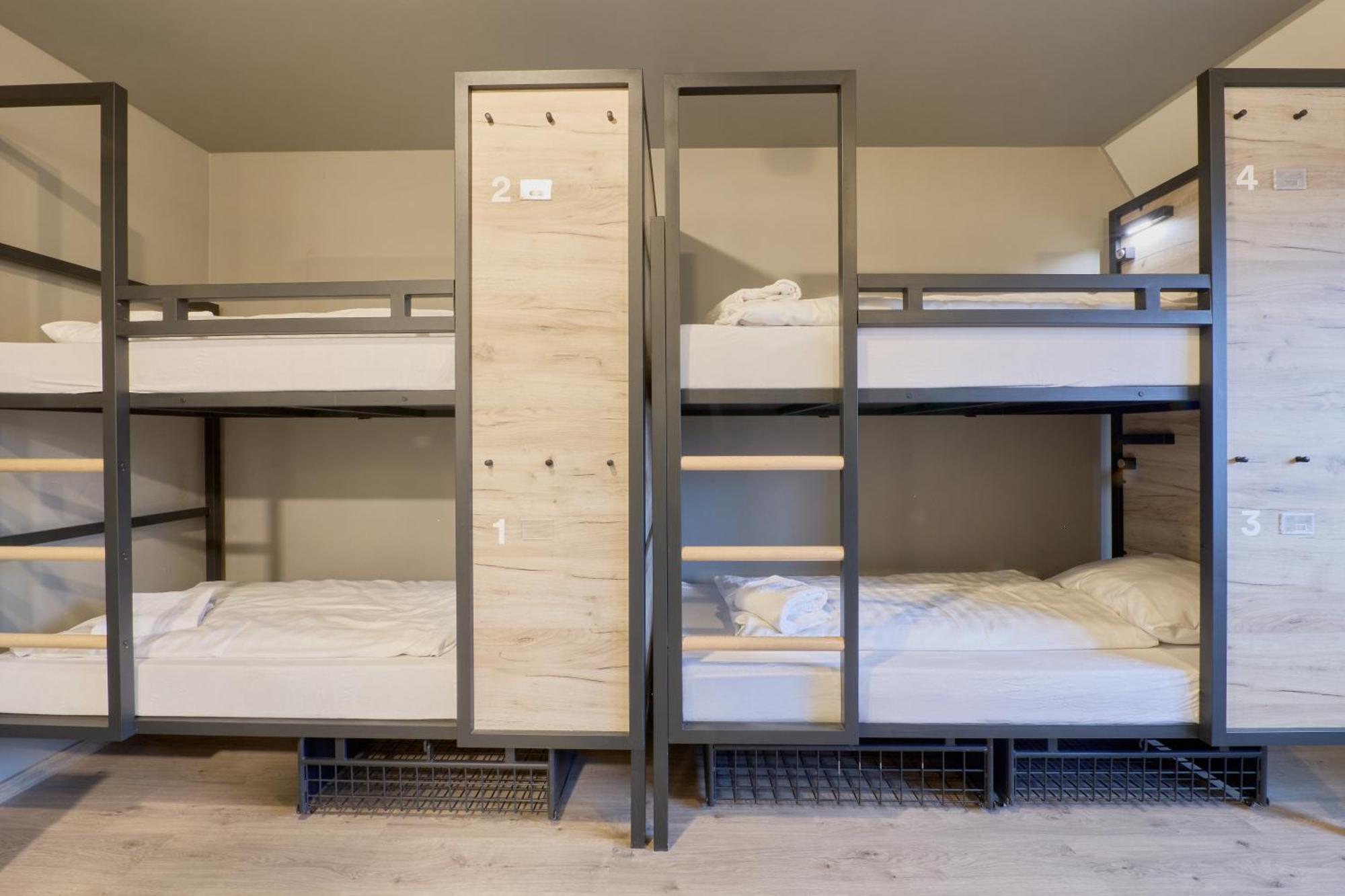 Bed 4-Bed Dormitory Room
