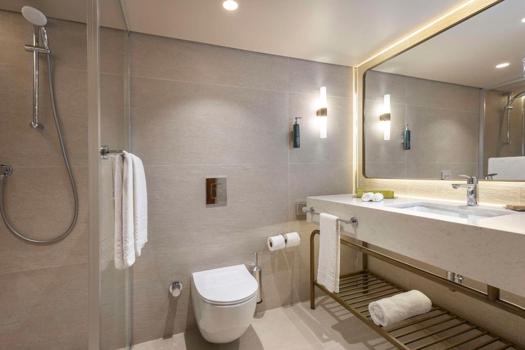 Habitación Doble Executive con cama grande y vistas al mar