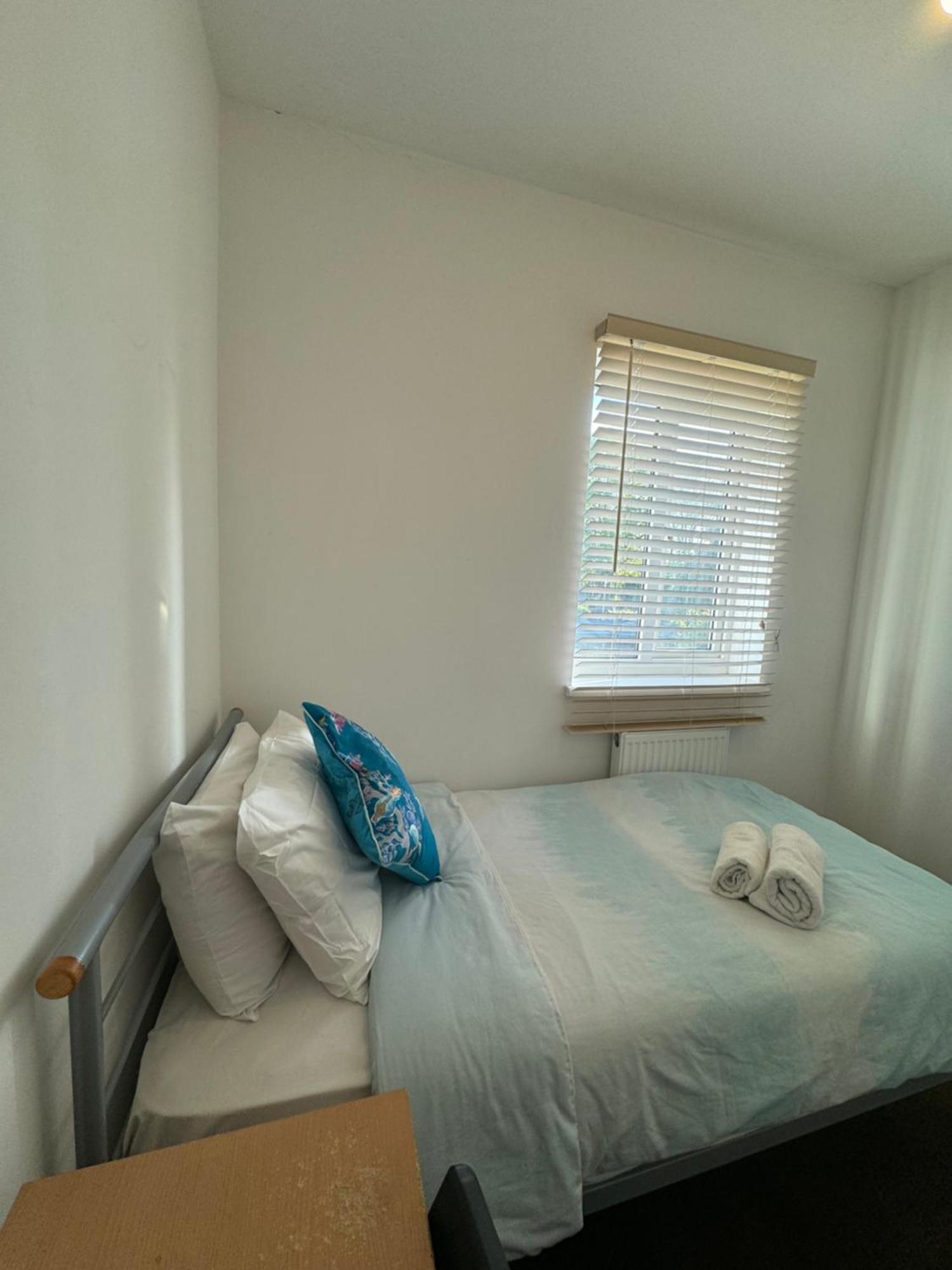 Single Room Shared Shower Toilet