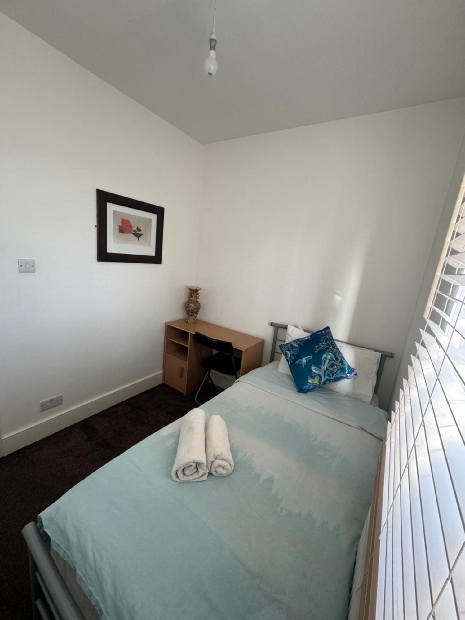 Single Room Shared Shower Toilet