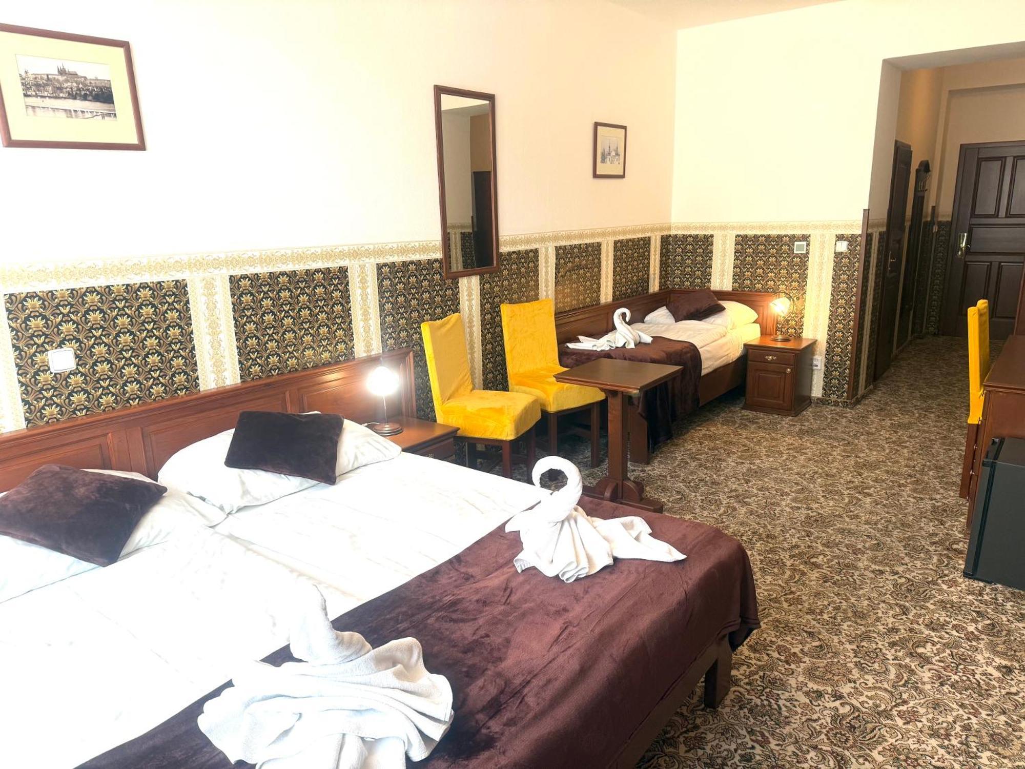 Triple Room