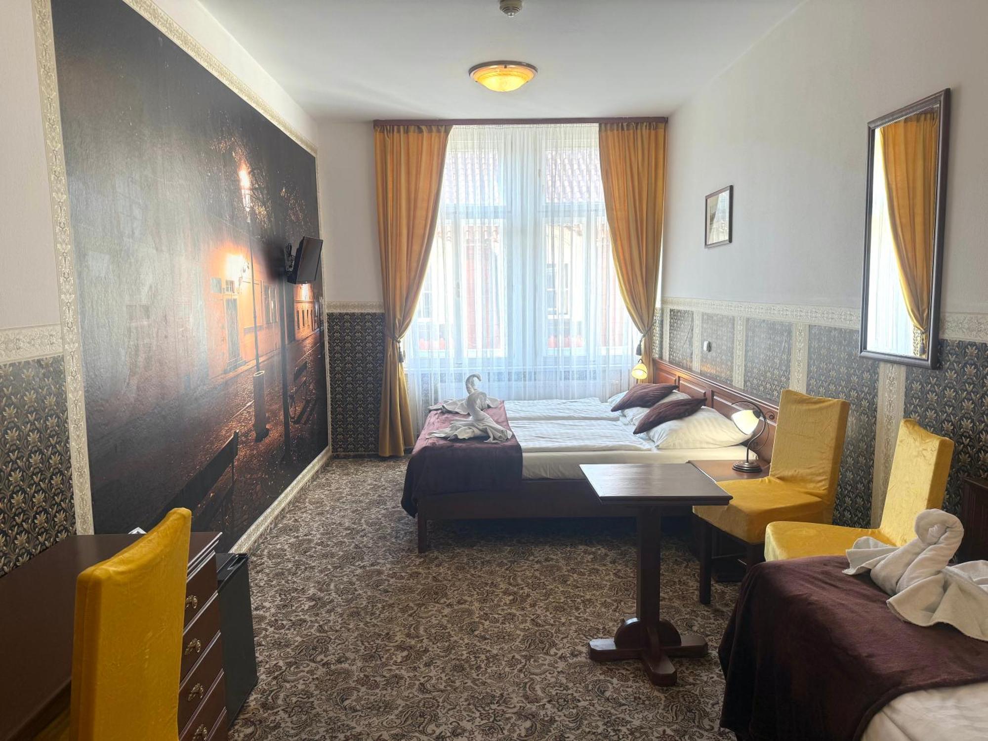Triple Room