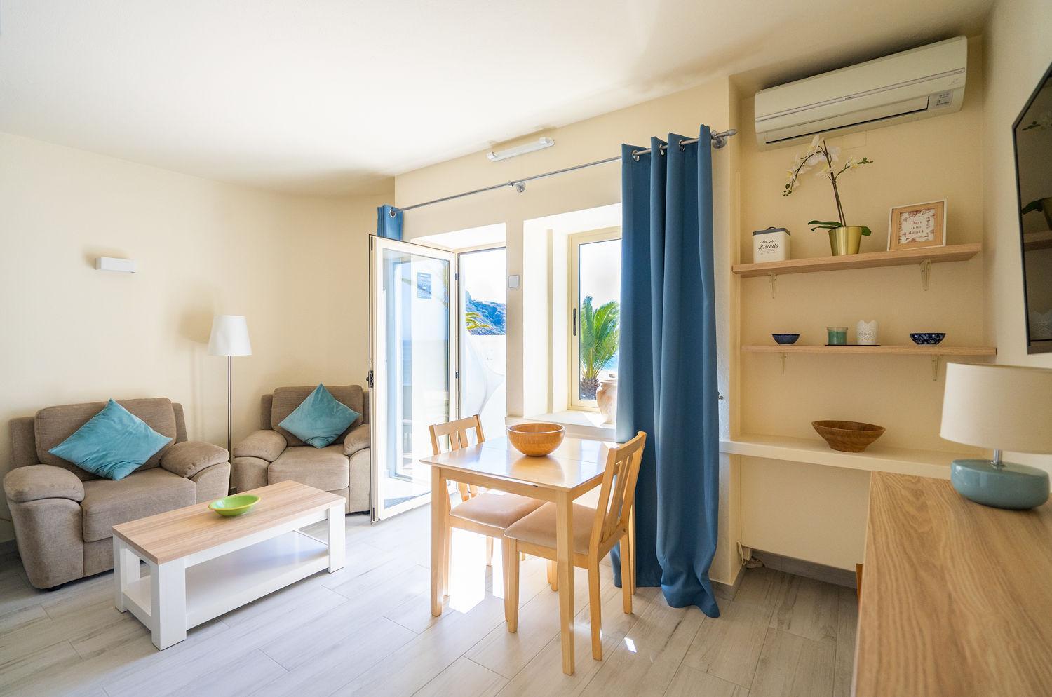 Studio Apartment Sea Front