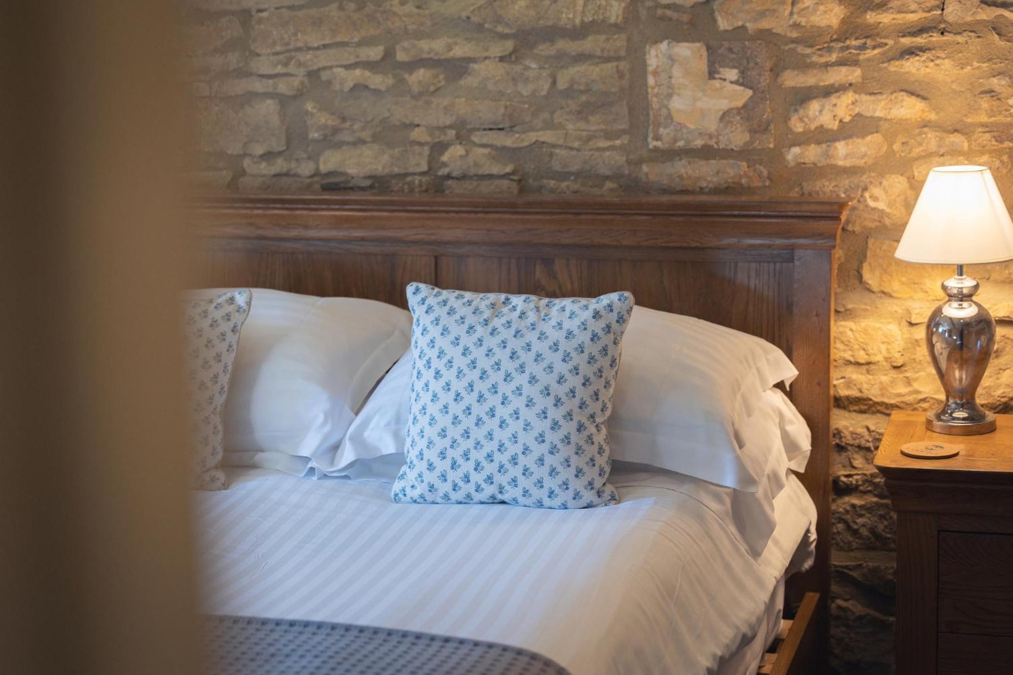 Double Room,1658079016:JPEG