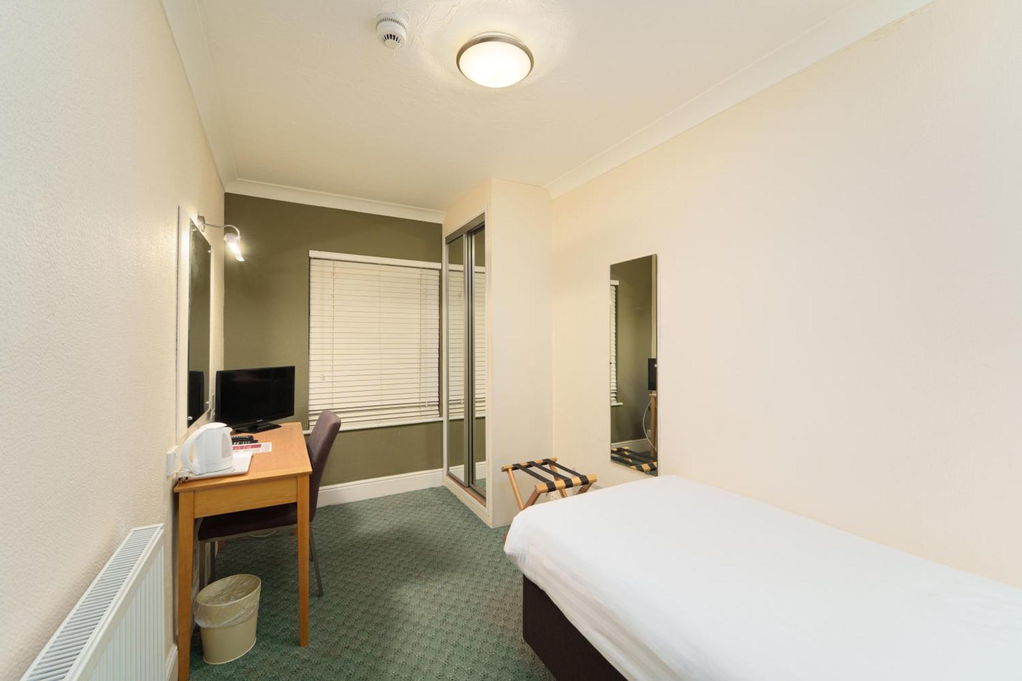 Standard Single Room