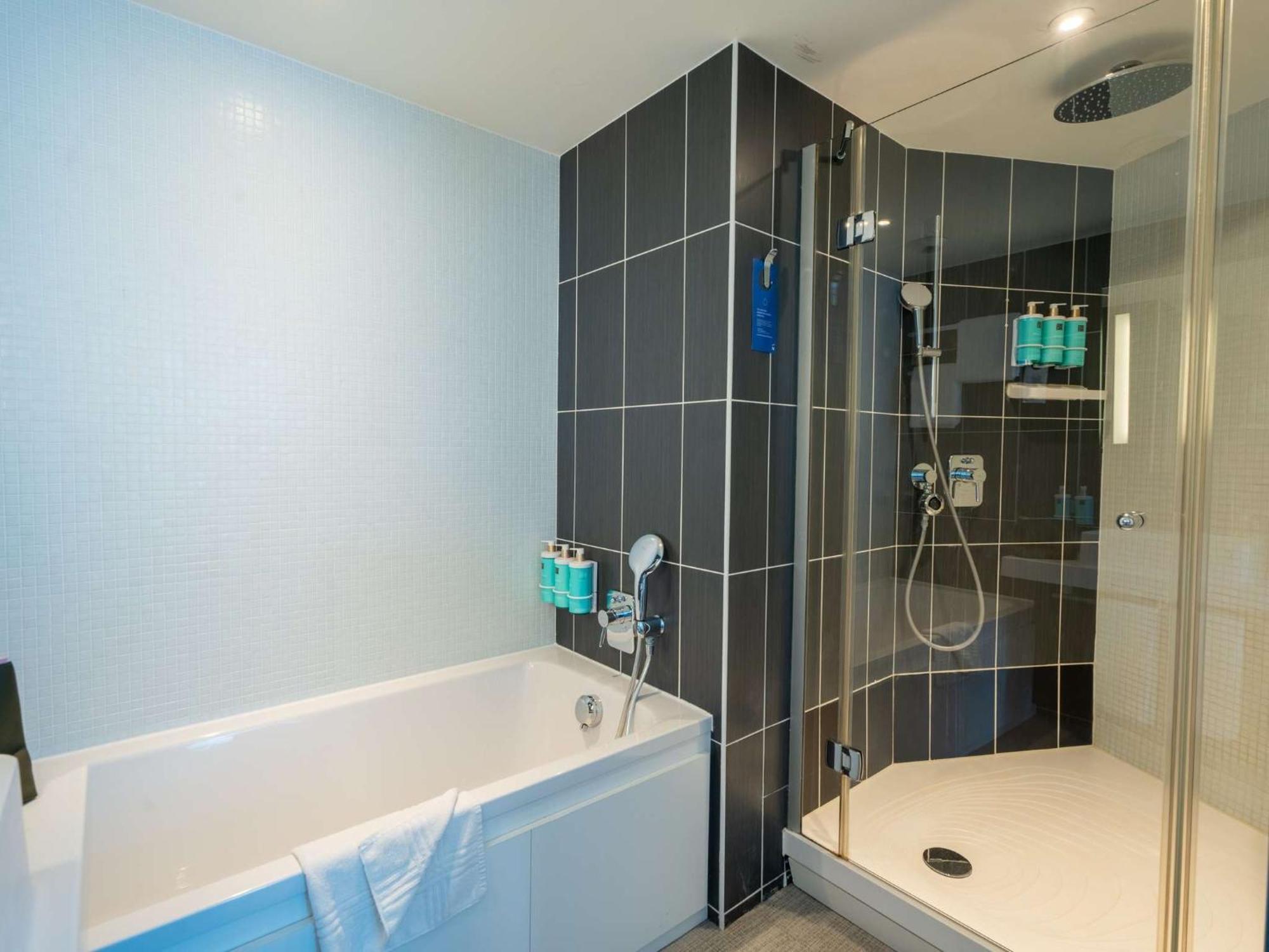 Standard Suite One Double Bed