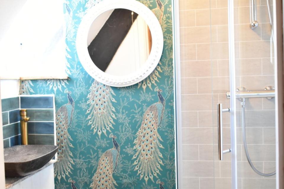 Double Room Private Bathroom
