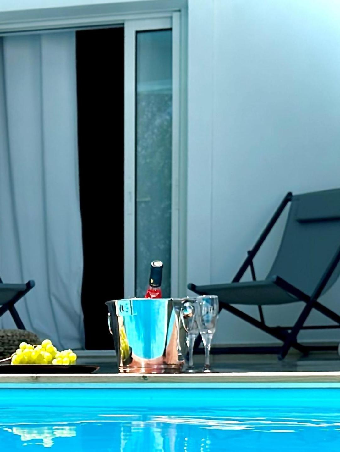 Junior Suite Sharing Pool