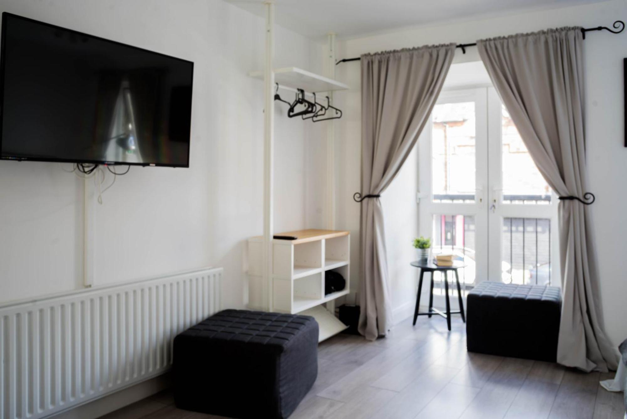 One-Bedroom Suite