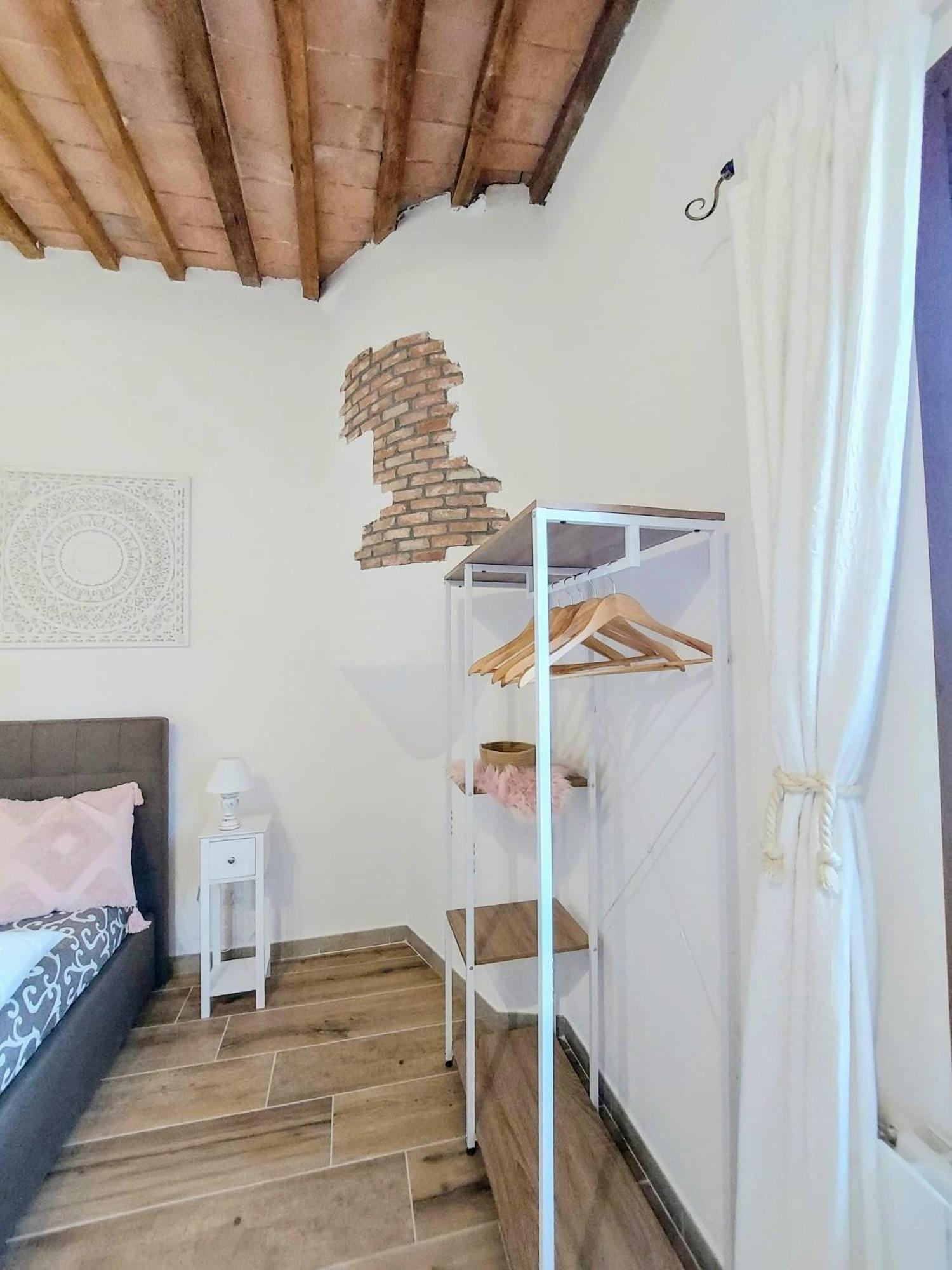 Deluxe Queen Suite