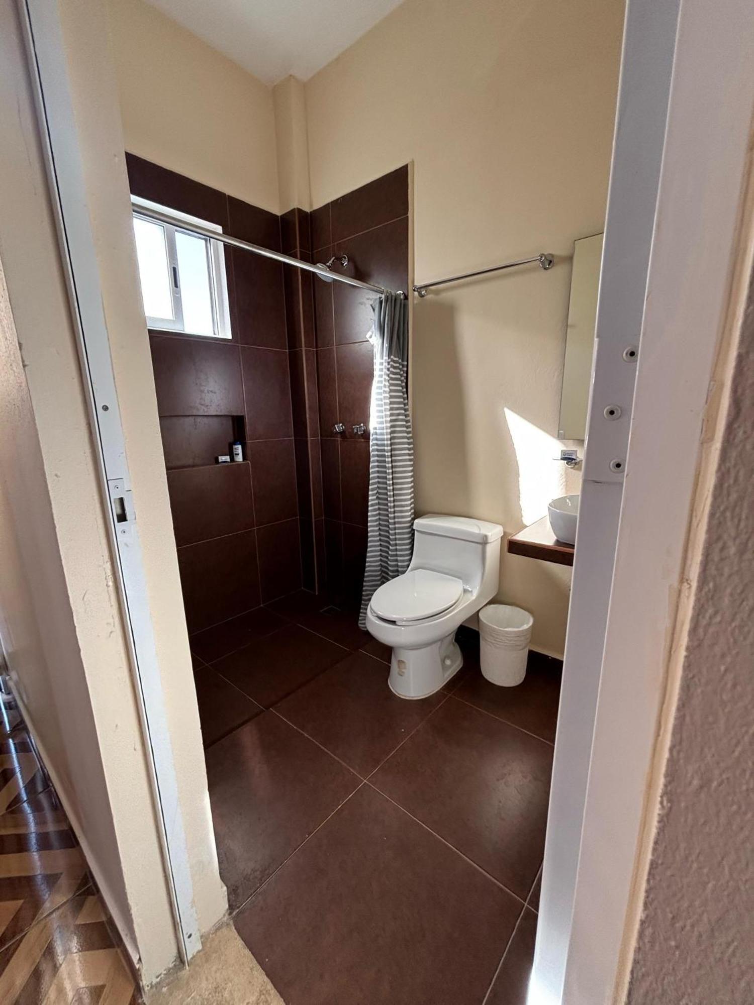 Chambre Lits Jumeaux avec Salle de Bains Privative