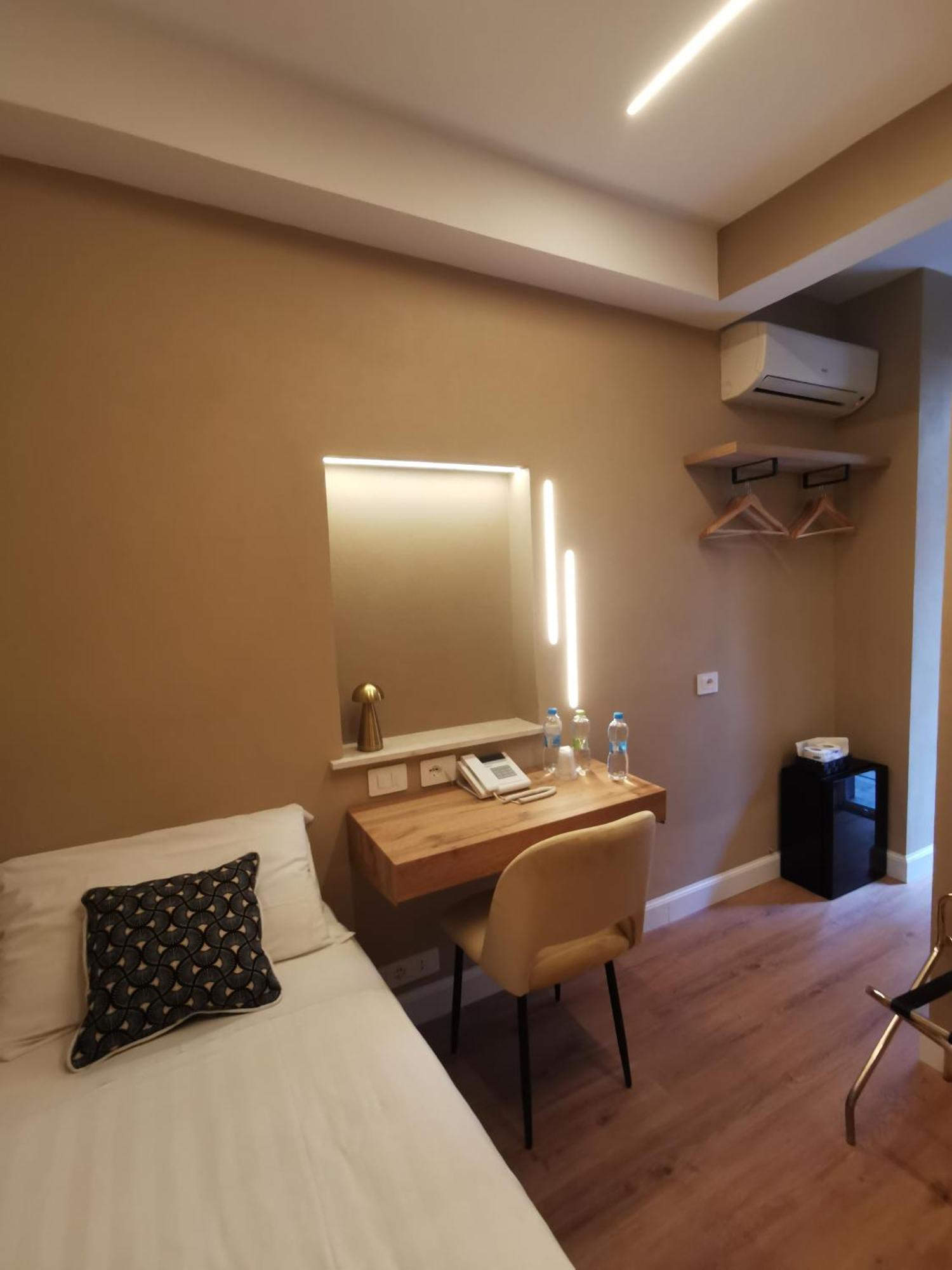 Budget Single Room