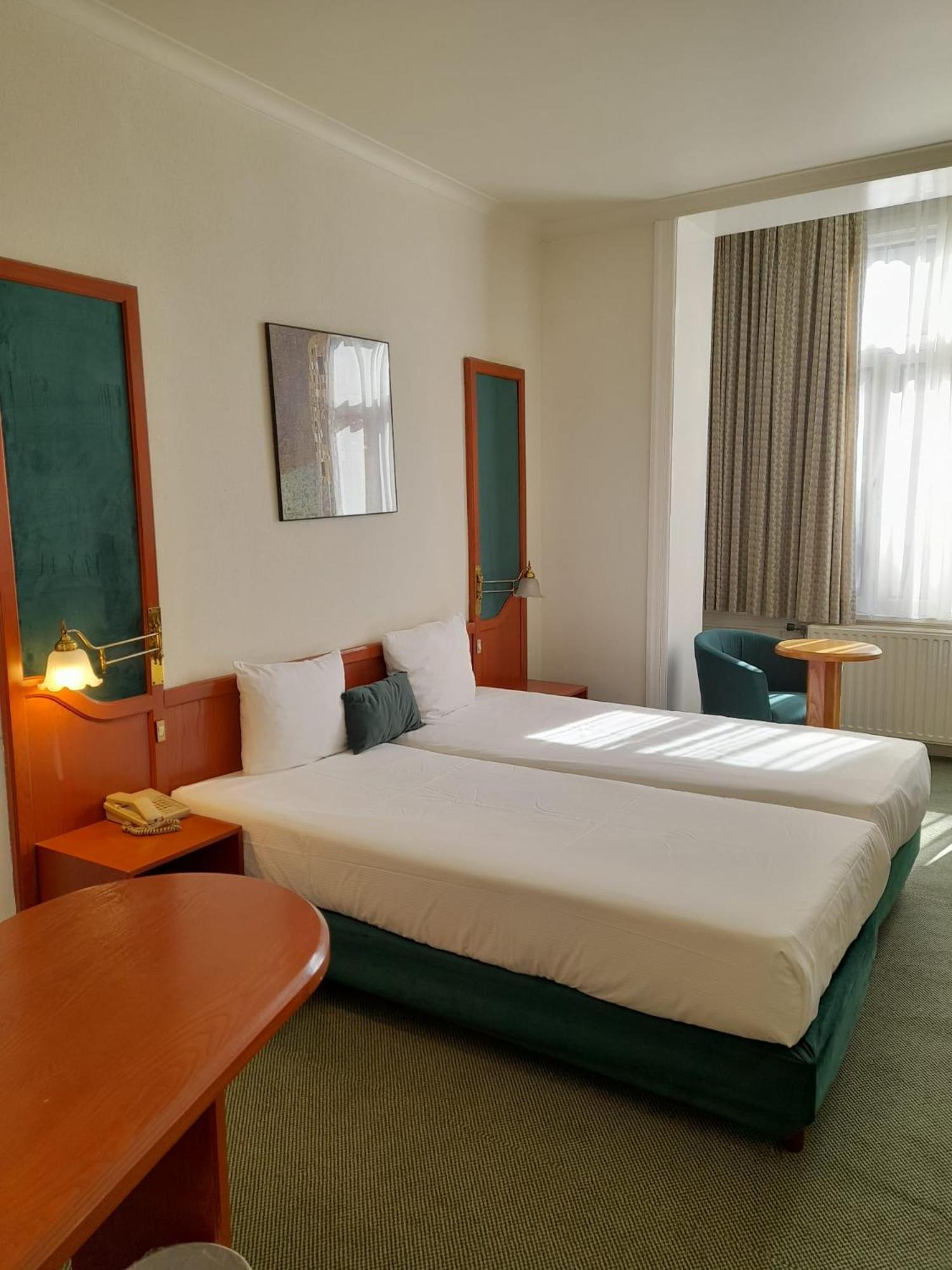 Quarto Standard com 2 Camas de Solteiro