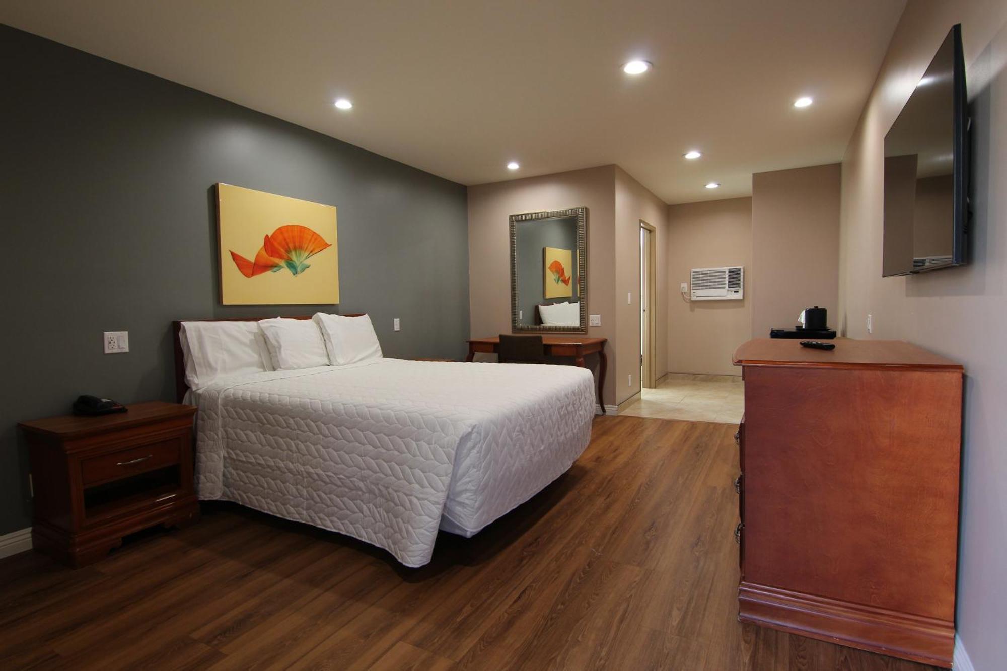 Queen Room