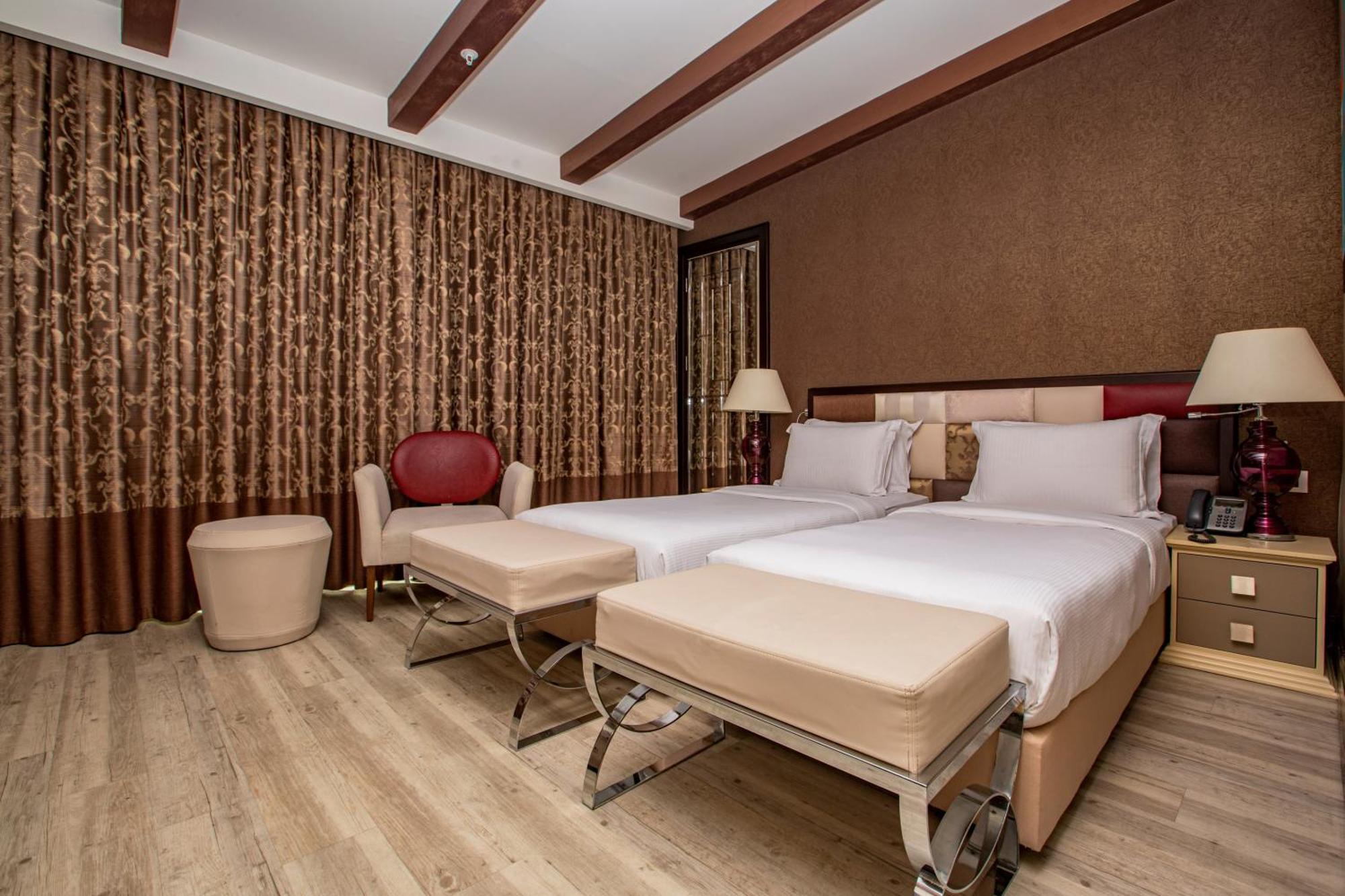 Deluxe Twin Room Balcony