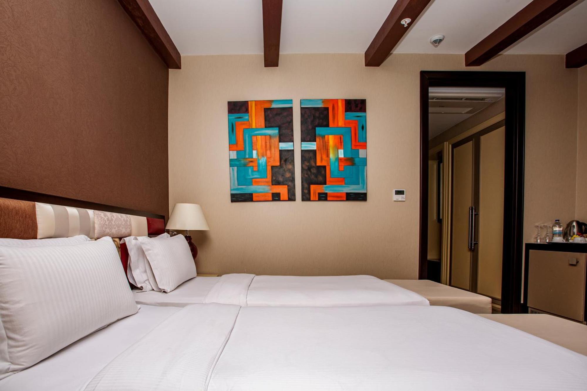 Deluxe Twin Room Balcony