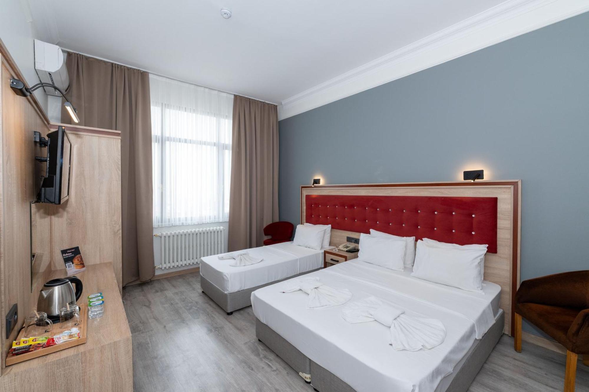 Triple Room Balcony