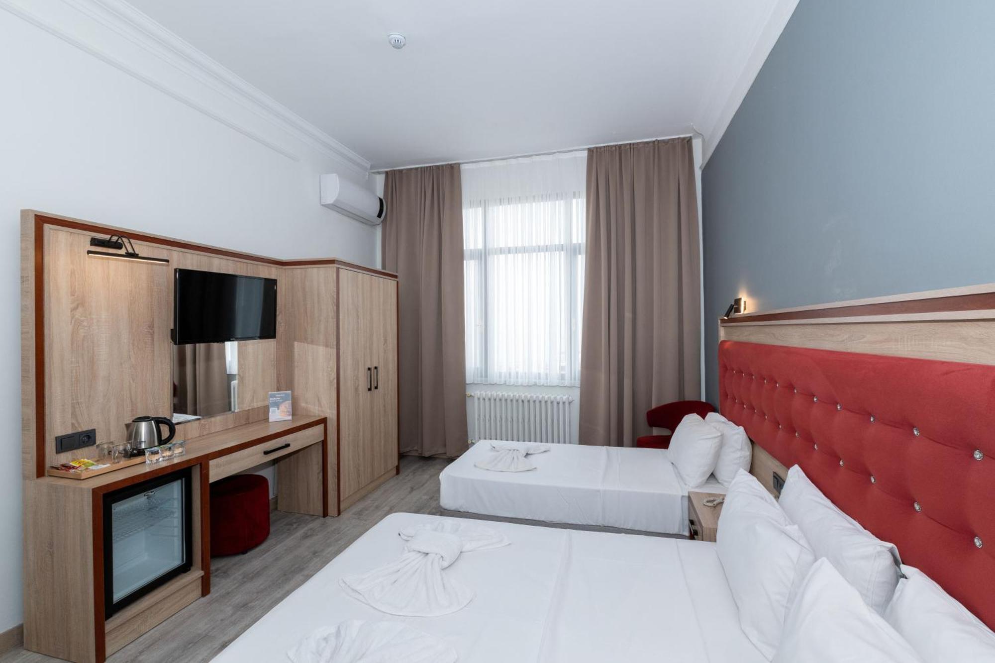 Triple Room Balcony
