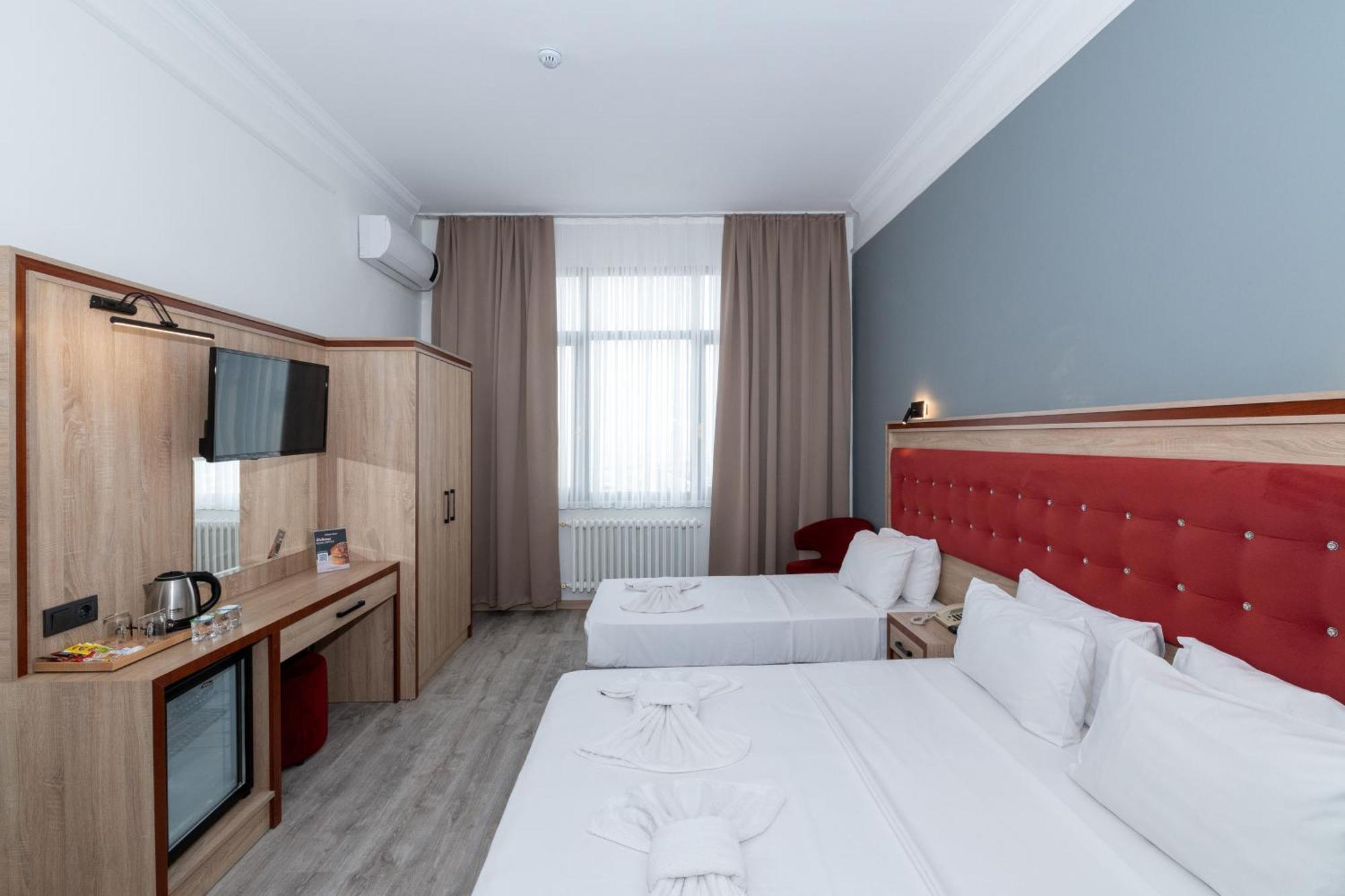 Triple Room Balcony