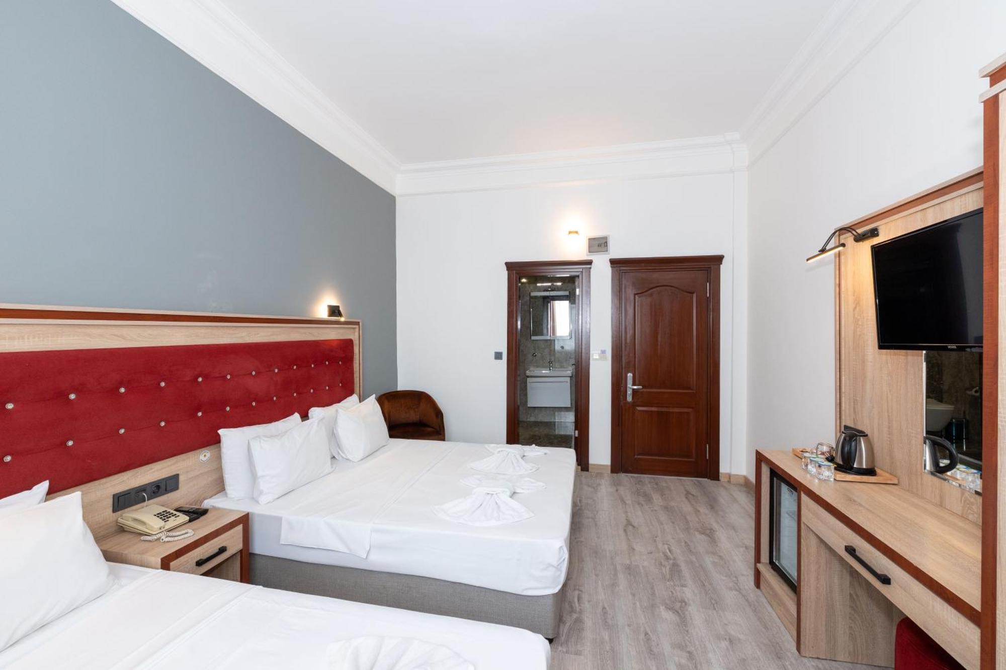 Triple Room Balcony