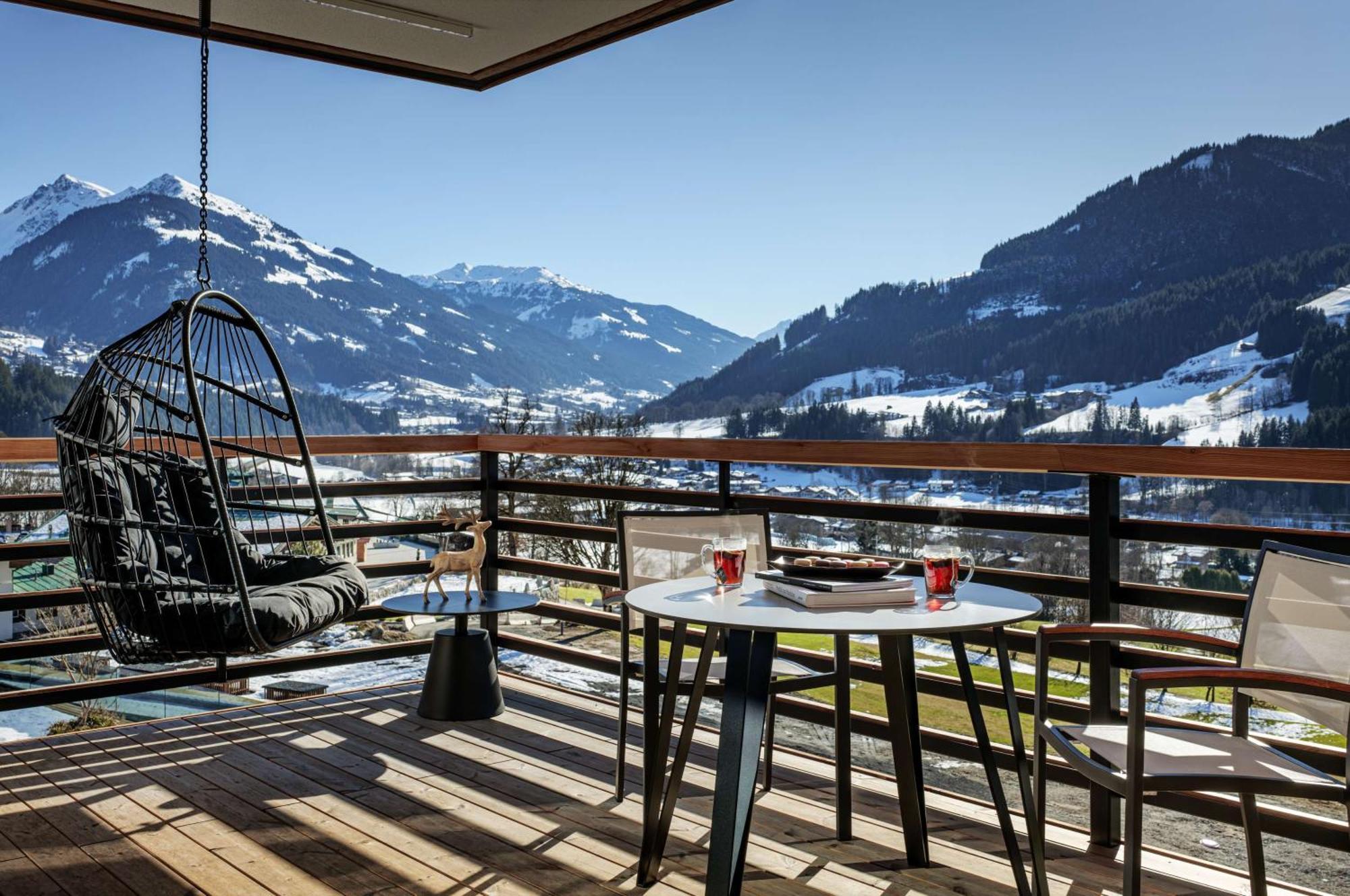 King One Bedroom Suite Alpine View