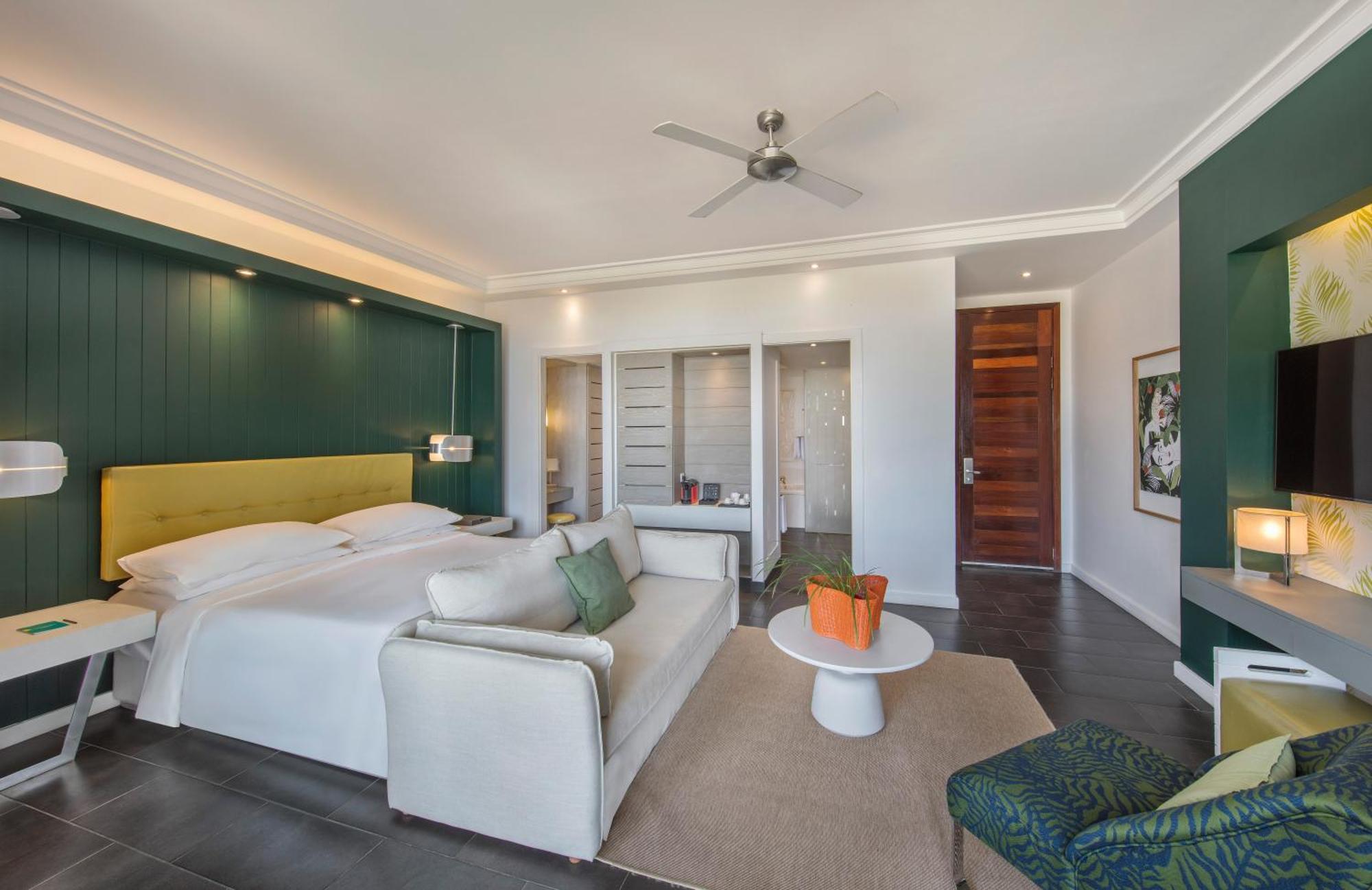 Junior Suite Beachfront