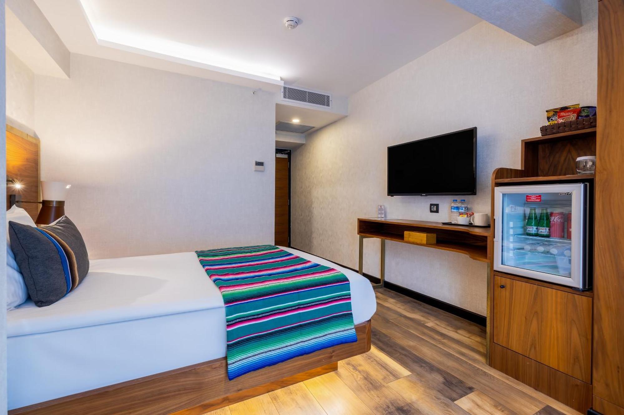 Economy Single Room