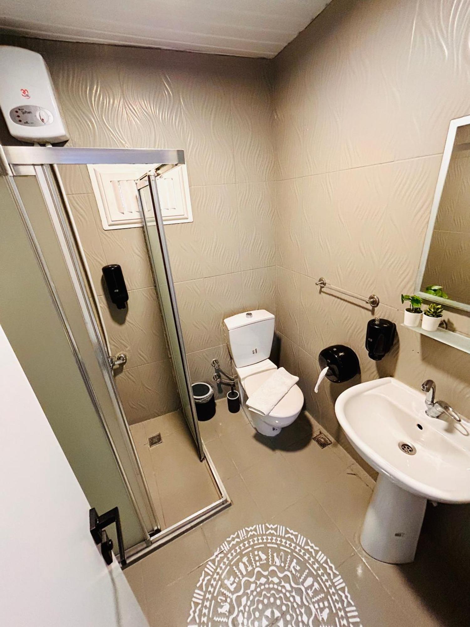 Basic Triple Room