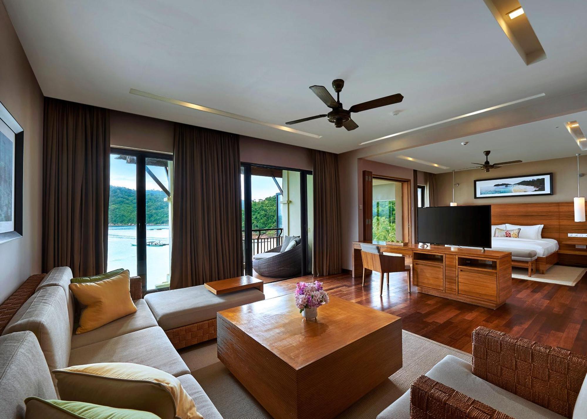 Cliff Bay Suite