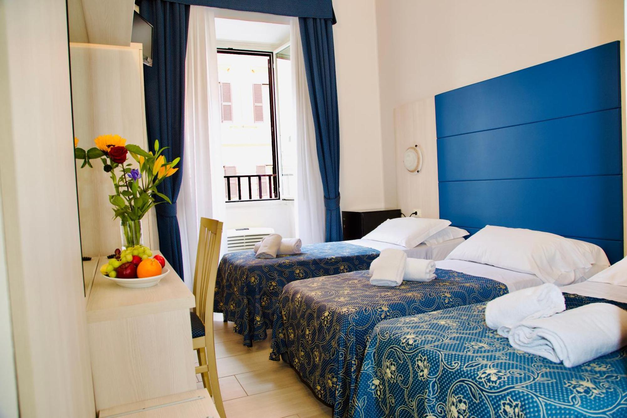 Comfort Triple Room